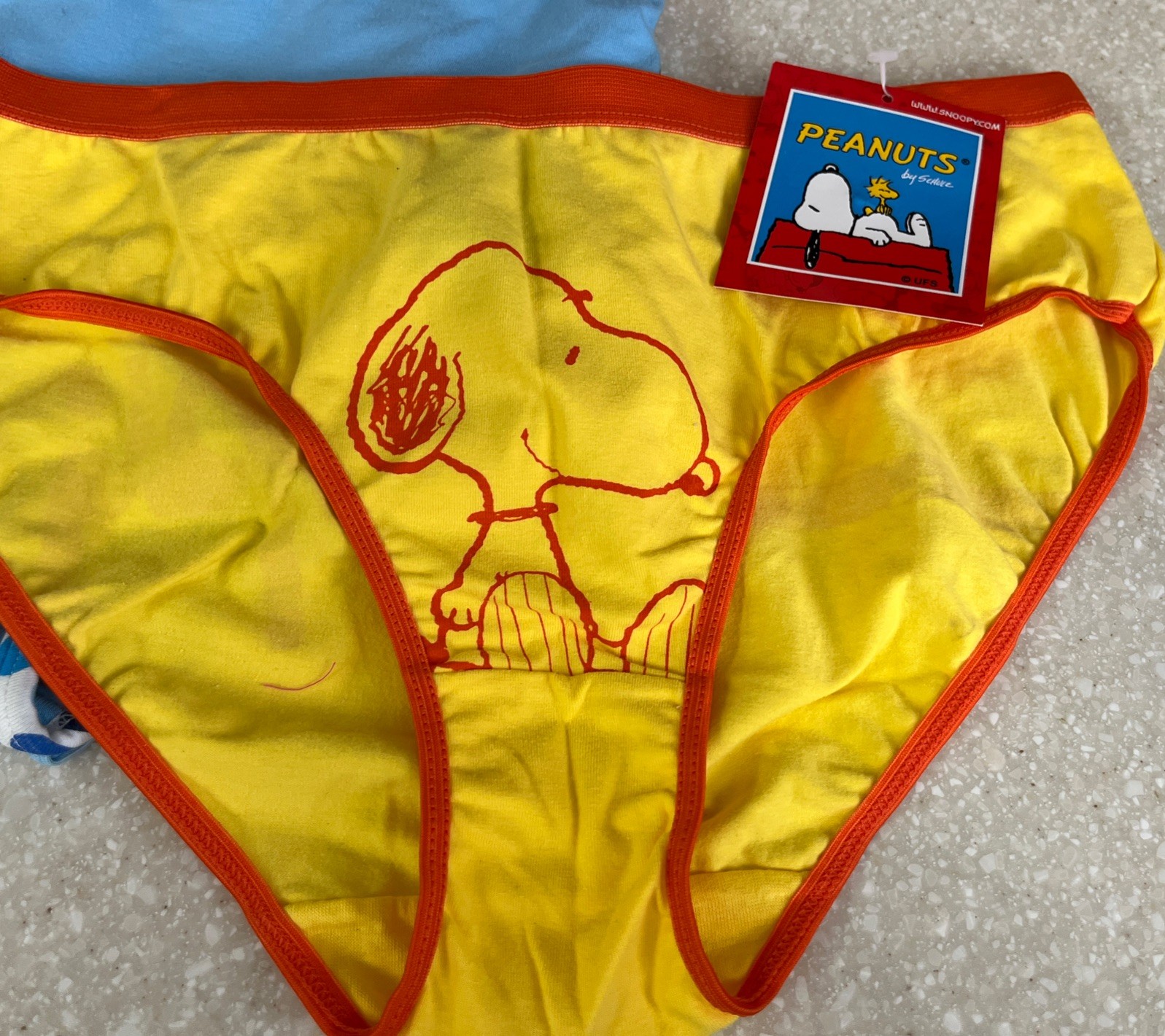 PEANUTS Snoopy 2 Pk Size 10 Blue & Single Size 8 Yellow/orange Panties