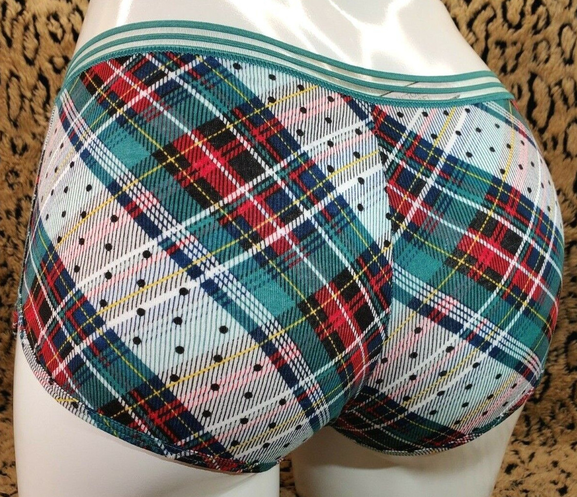 Victoria’s Secret Green Red Polka Dot Plaid Boy Shorts Shortie M NWT Sexy