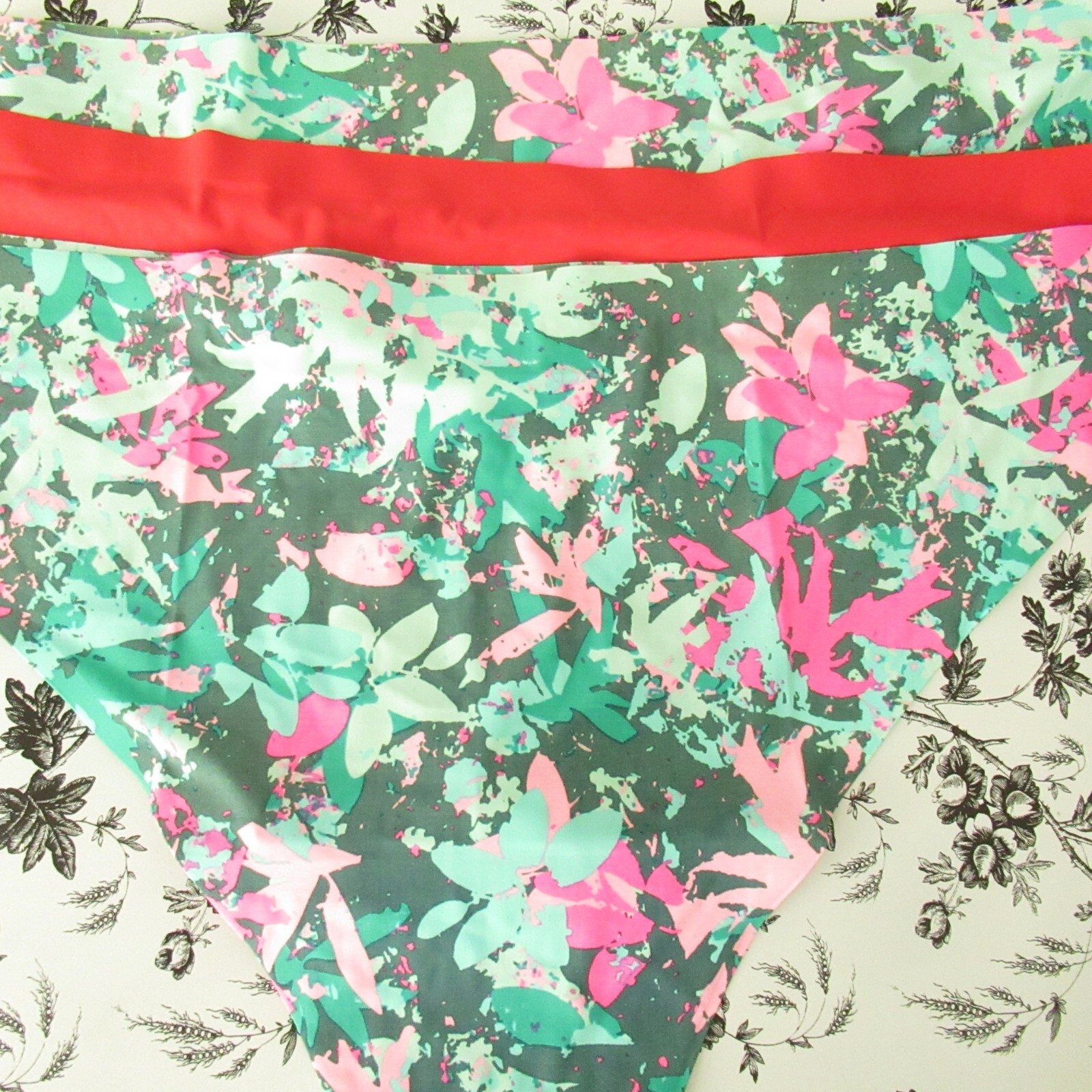 New 3 Pairs Cheek Boss Panties 4XL Green Floral Red Thong String Plus Size