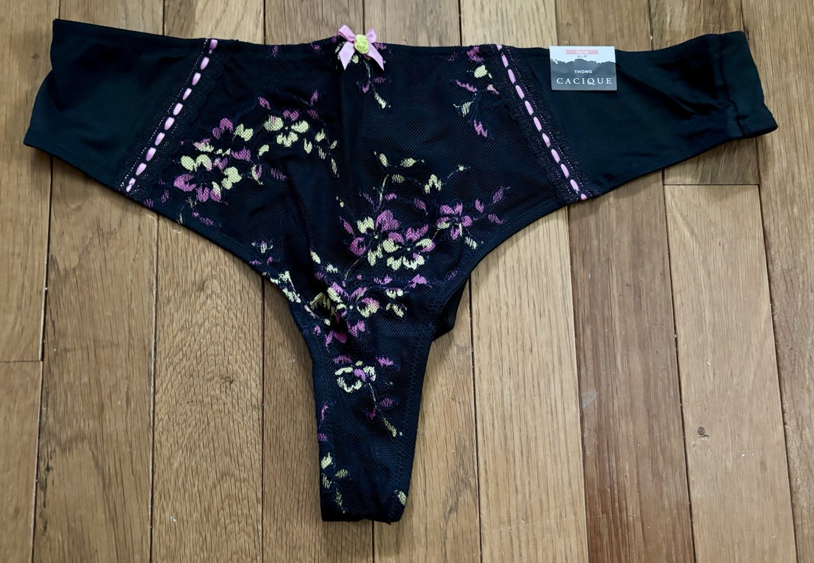 Plus Size 14/16 Lane Bryant Cacique Thong Panty Black Lace Embroidered Ribbon