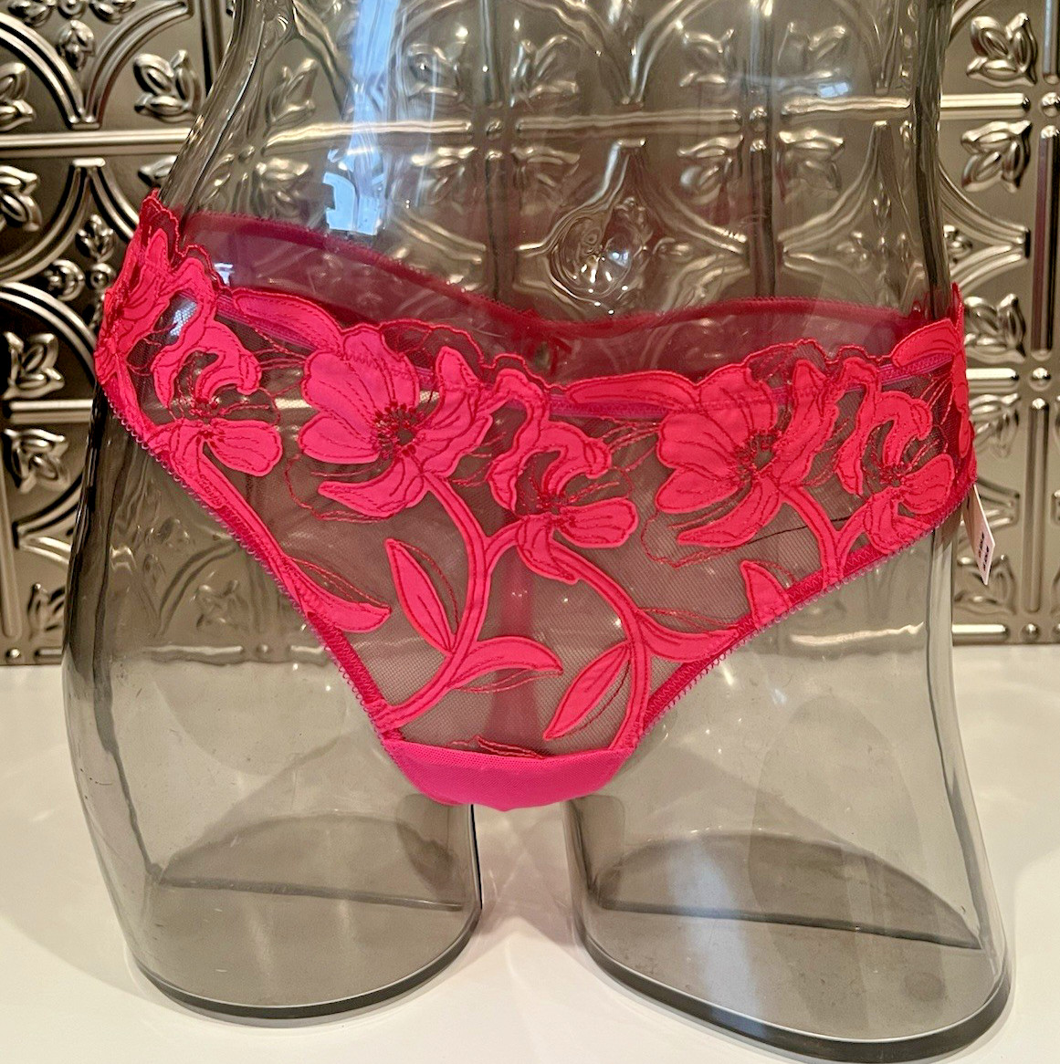 Victoria’s Secret Pop Floral Embroidery THONG Panty Sz M Haute Pink NWT$29