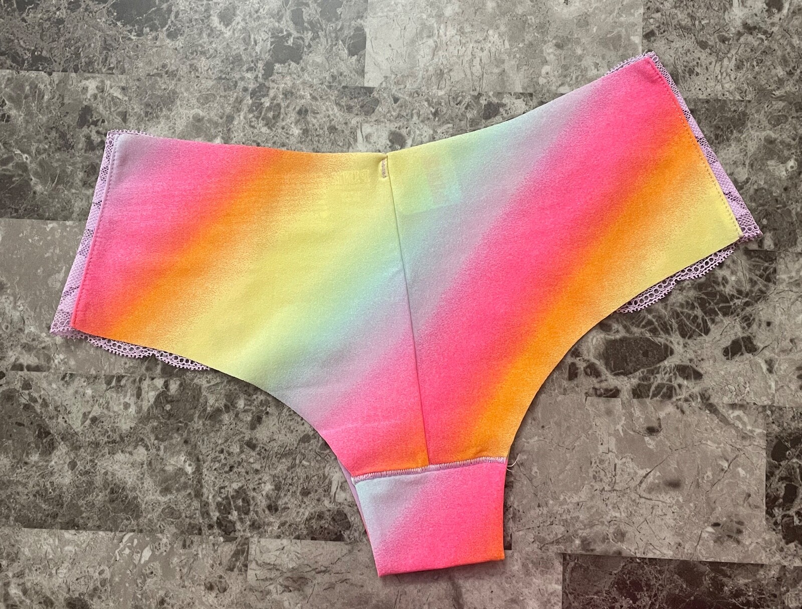 NWT VICTORIA’S SECRET PINK NEON RAINBOW OMBRE STRIPE NO SHOW CHEEKSTER PANTIES