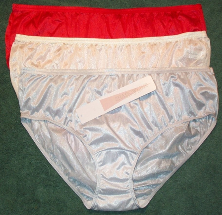 3 Pair Size 6 Assorted ShadowLine Hidden Elastic Hipster Red, Ivory, & Silver