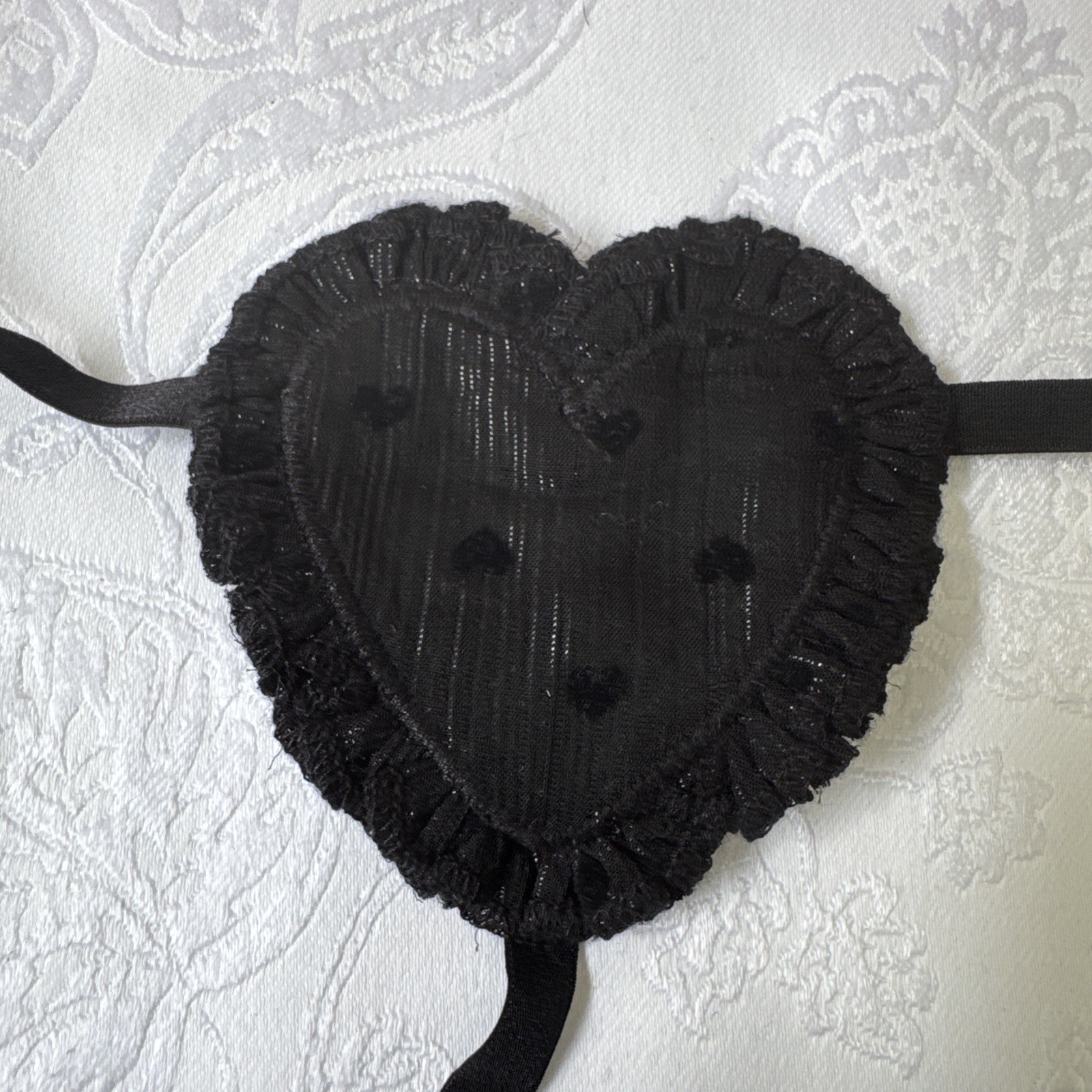 VICTORIA’S SECRET S BLACK HEART V STRING PUCKERED RUFFLE SHIMMER SISSY PANTIES