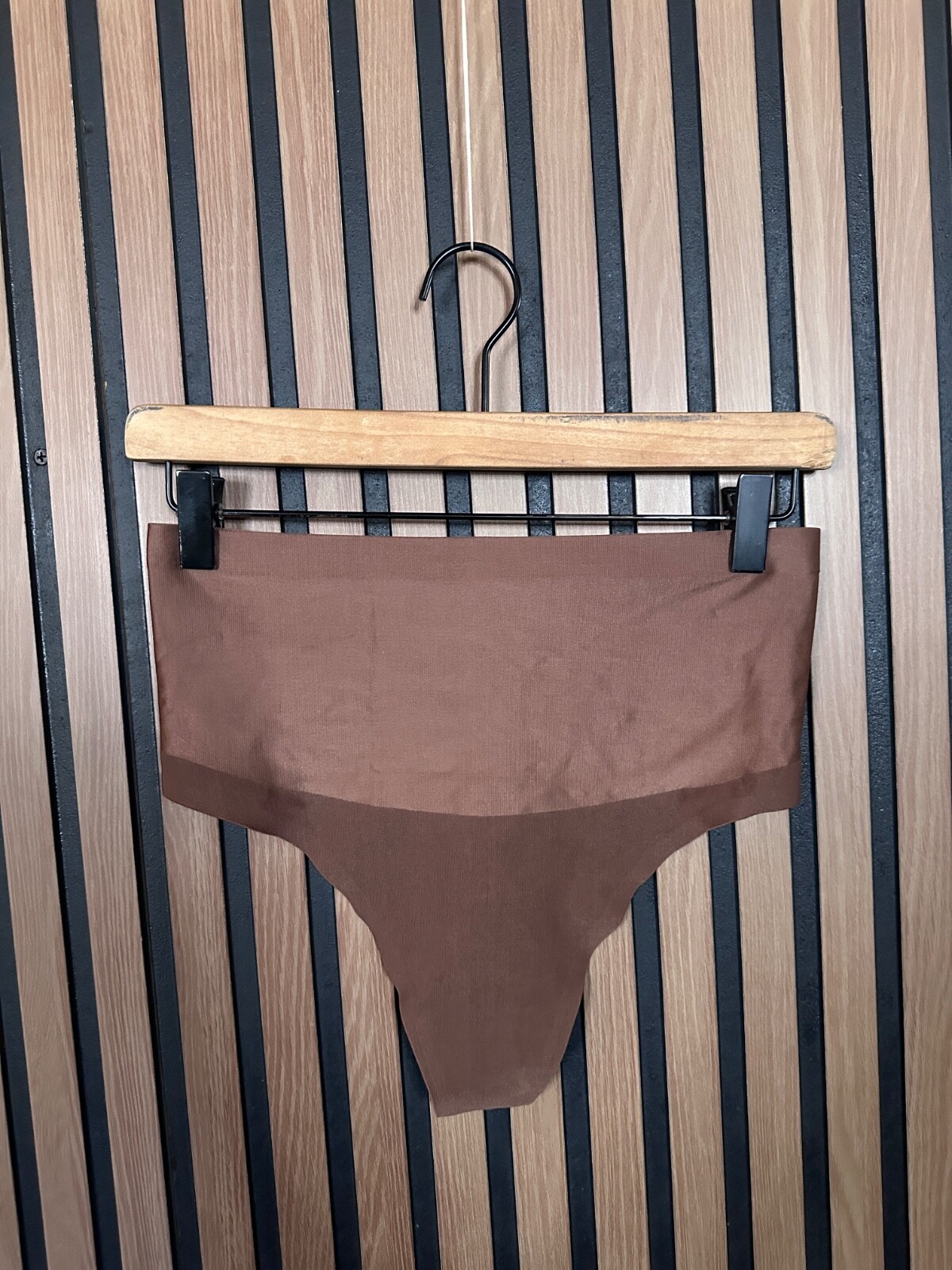 New Victoria’s Secret Panties Large Dark Brown Body High Rise Thong / String