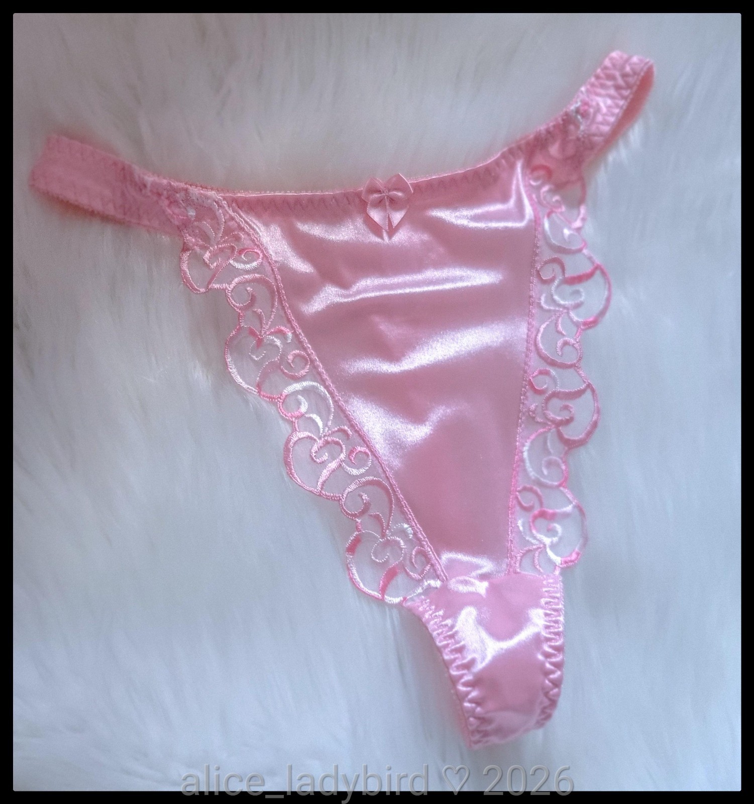 NOS Vintage VICTORIA’S SECRET Second Skin SATIN Thong PANTY Stretch Pink 90s Y2k