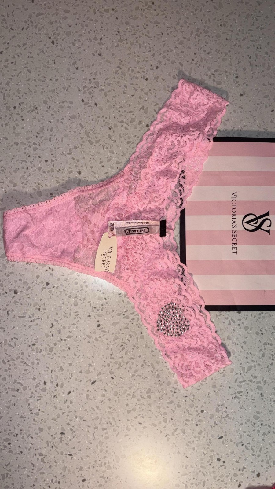 VINTAGE VICTORIAS SECRET THE LACIE THONG PANTIES ONE SIZE *New W/Tags*