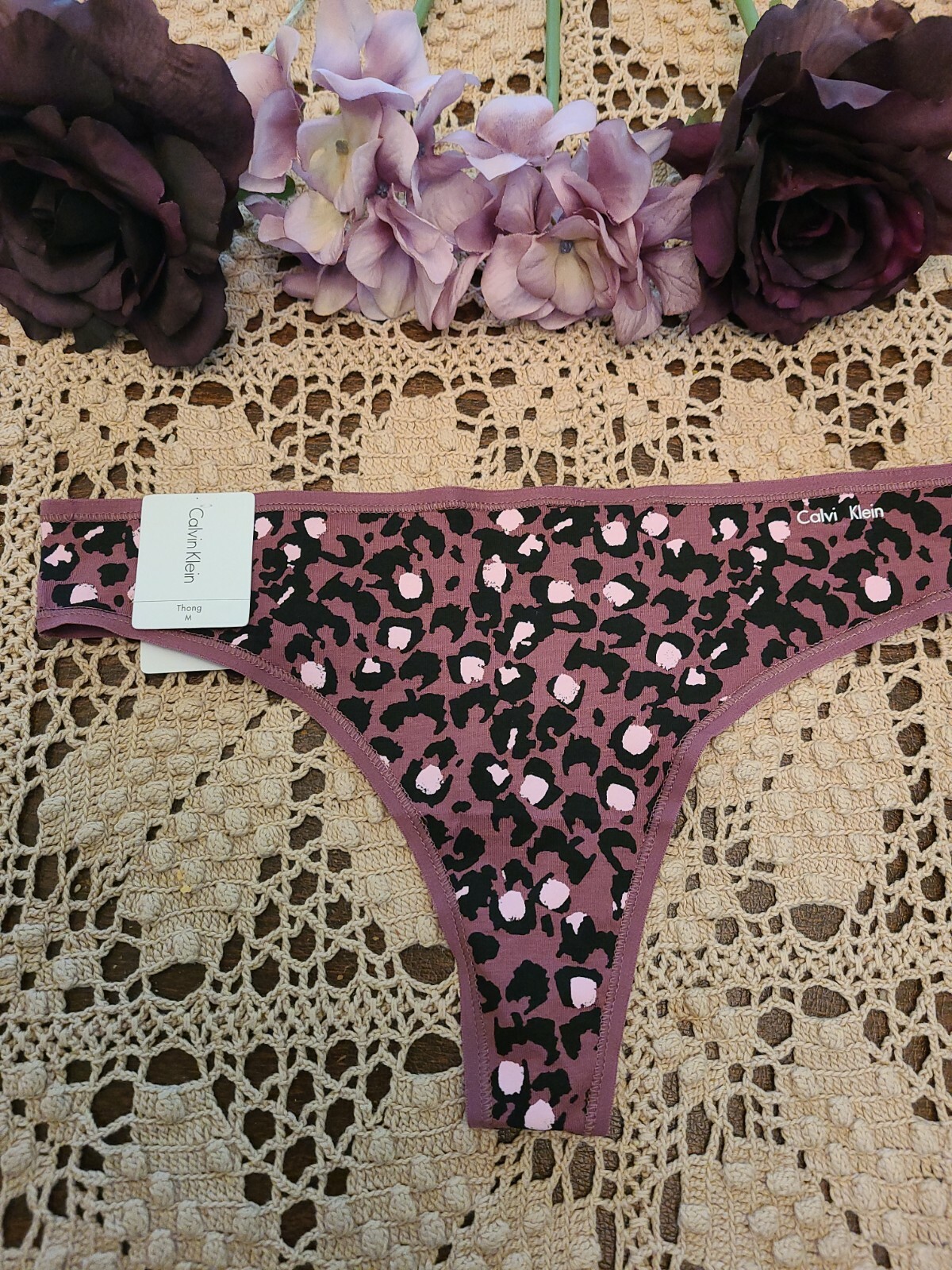 M/6 Calvin Klein Signature~ Slinky & SeXy Abstract BIKINI Panty QD3644 – NWT