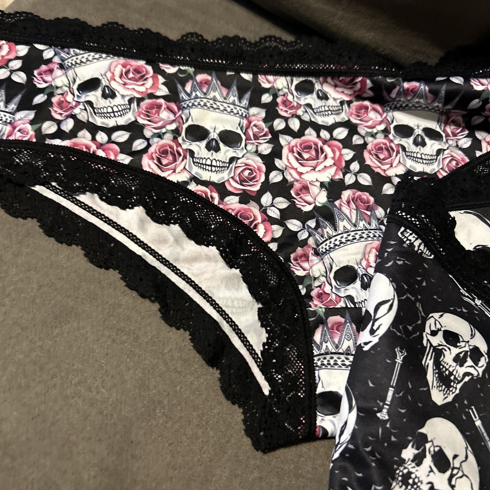 Morvia 3pk lace trim Skater goth Emo panties S skulls Crown Lingerie Underwear