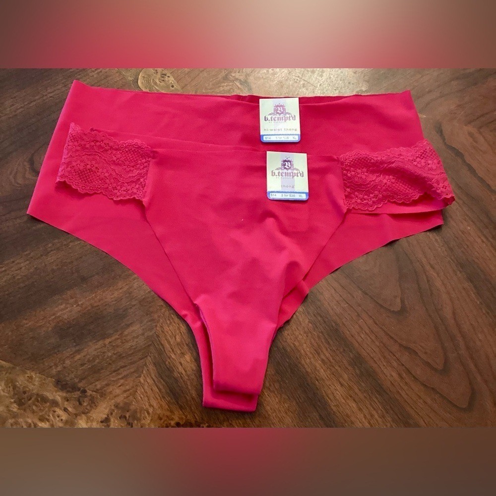 B. Tempted by wacoal Lace Thong Set xl