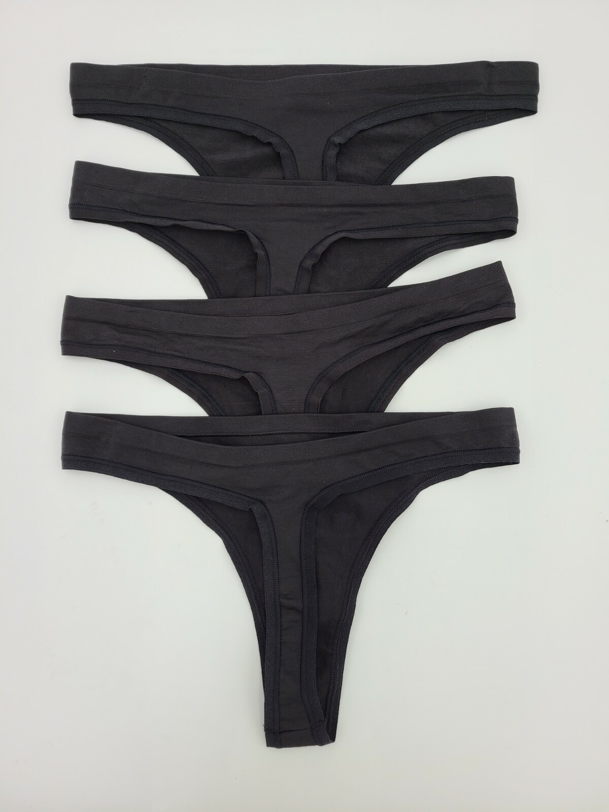 HANES THONG Size 6 Black Medium