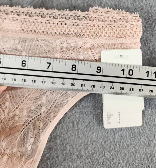 Simone Perele Comete Feather & Fan Lace Thong Women’s 3 Pinky Sand Elastic Waist