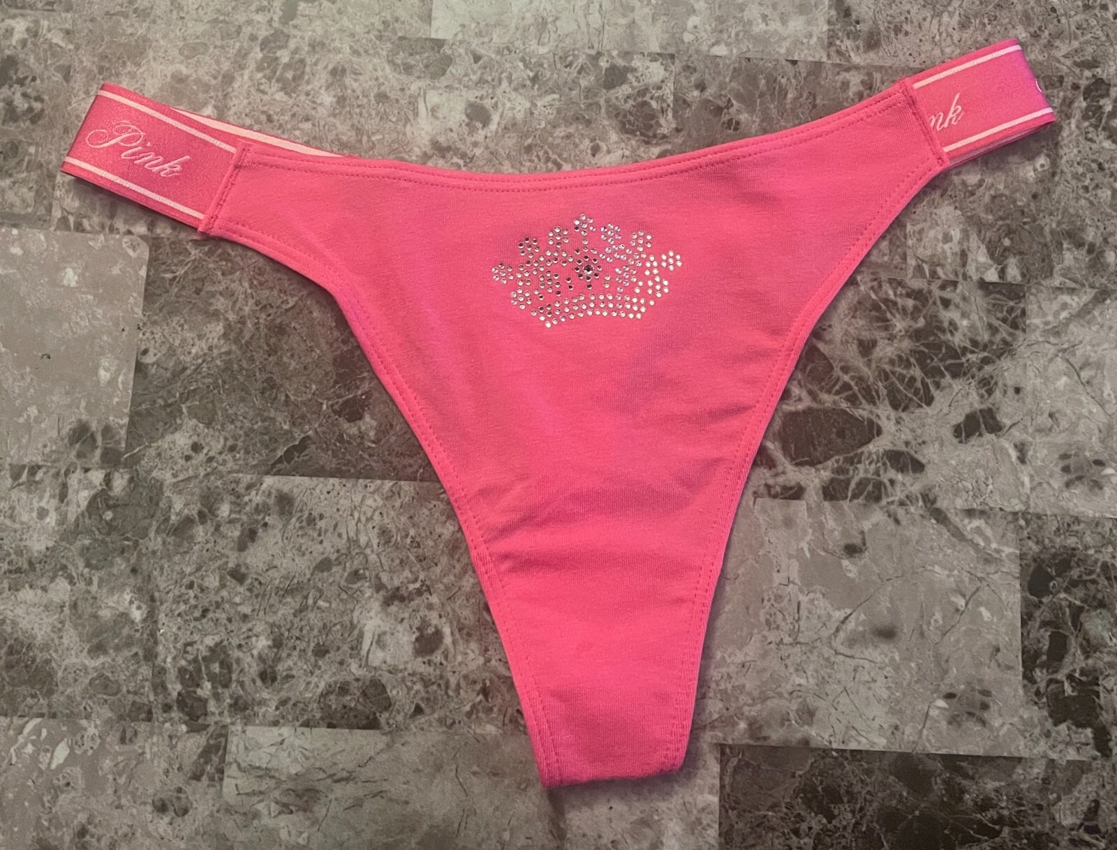 NWT VICTORIA’S SECRET PINK RHINESTONE CROWN THICK LOGO SIDE STRAP THONG PANTIES