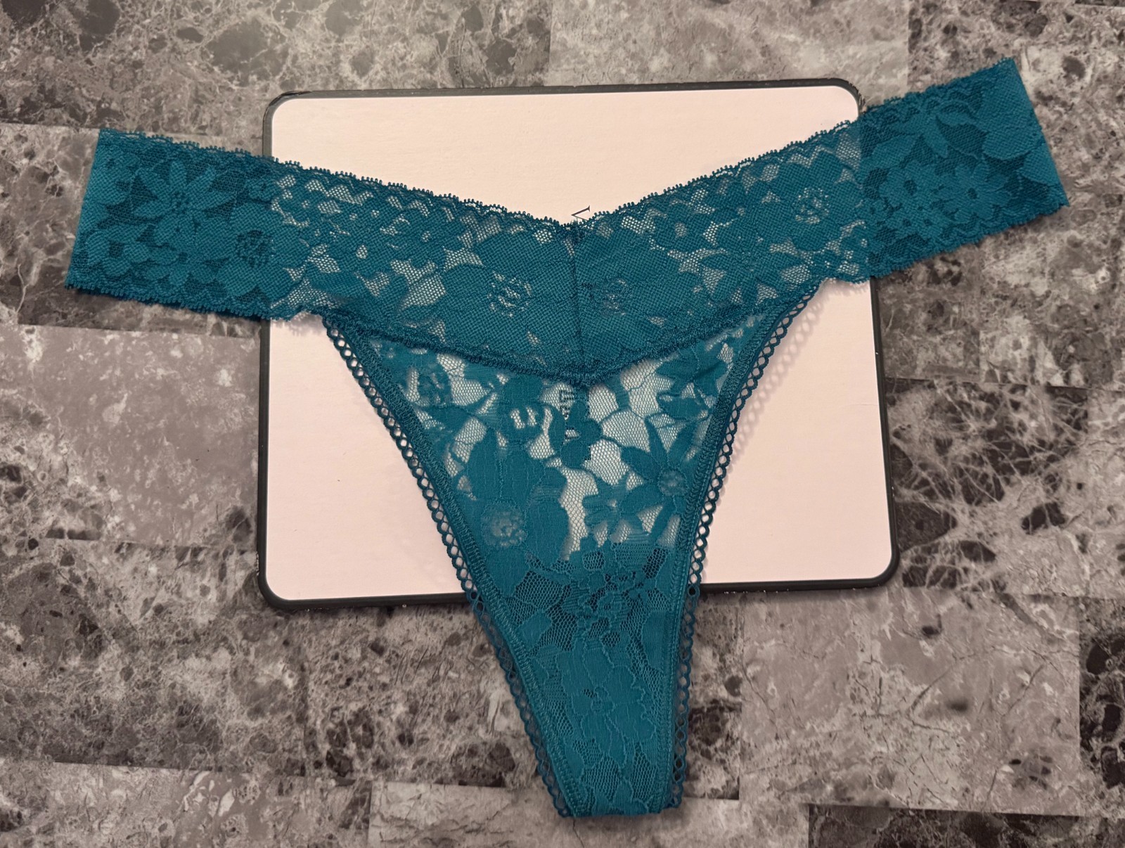 NWT VICTORIA’S SECRET LARGE DARK TEAL GREEN FLORAL LACE STRETCH THONG PANTIES