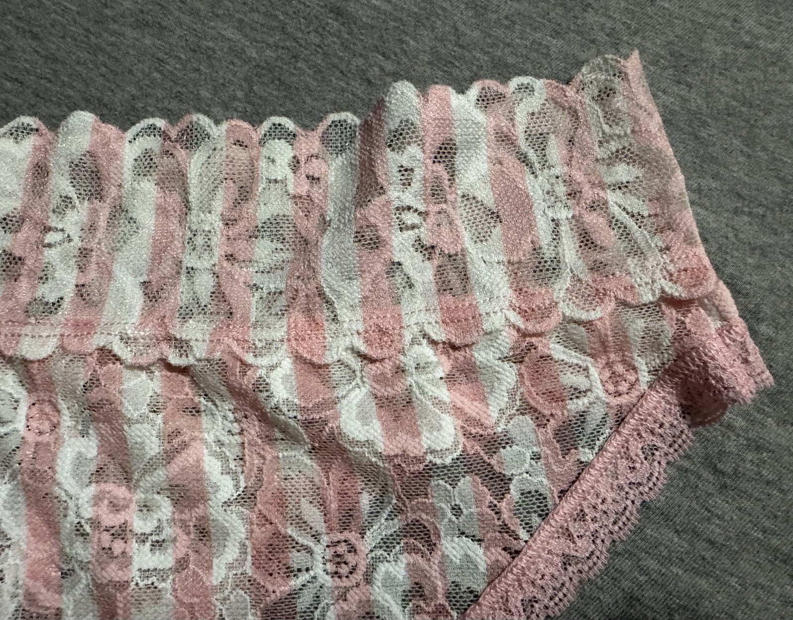 Victoria’s Secret Hipster Lace Panties Floral Pink/White XS Stretch Lined