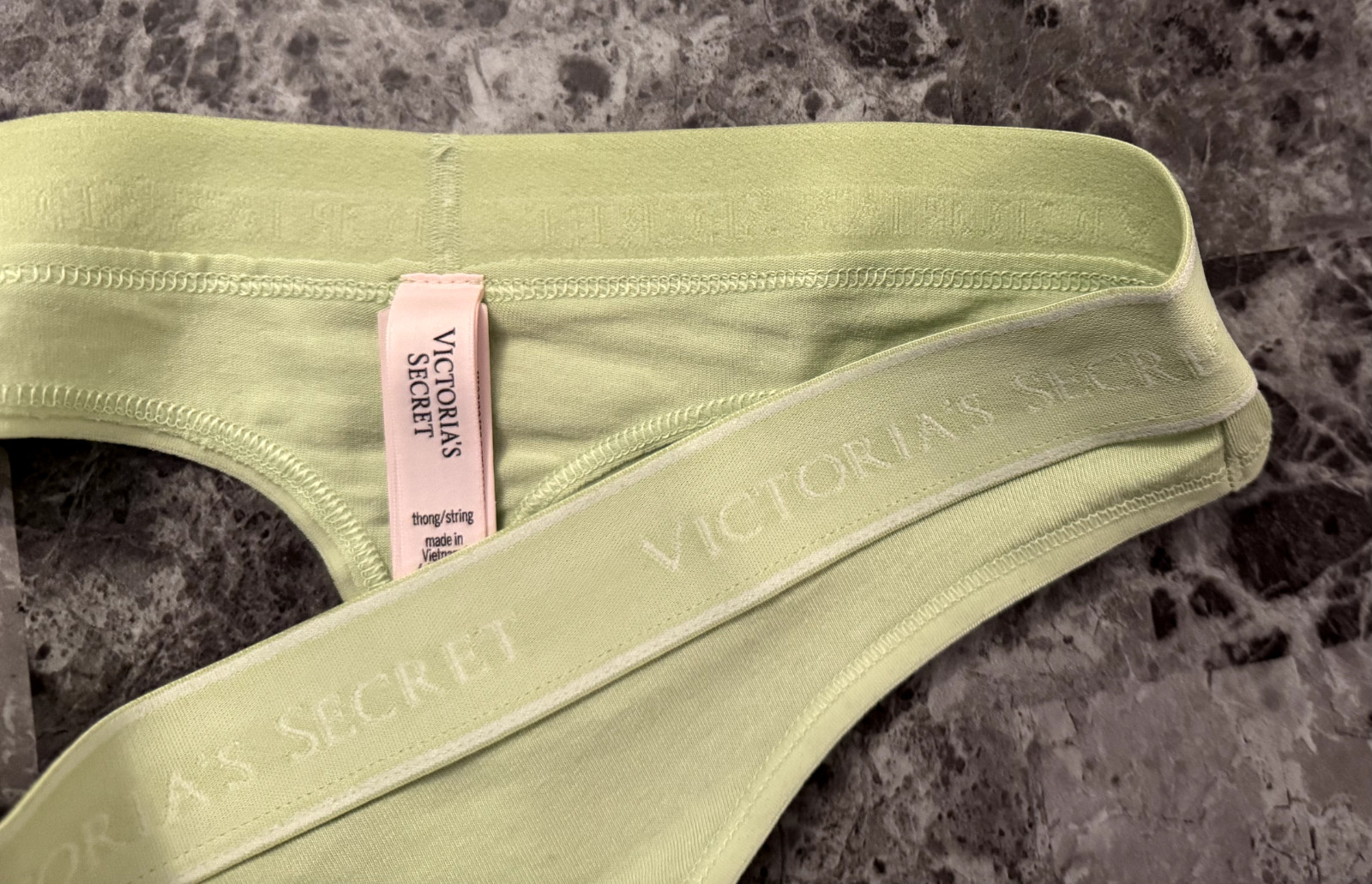 NWT VICTORIA’S SECRET CITRON GREEN THICK LOGO WAISTBAND THONG PANTIES