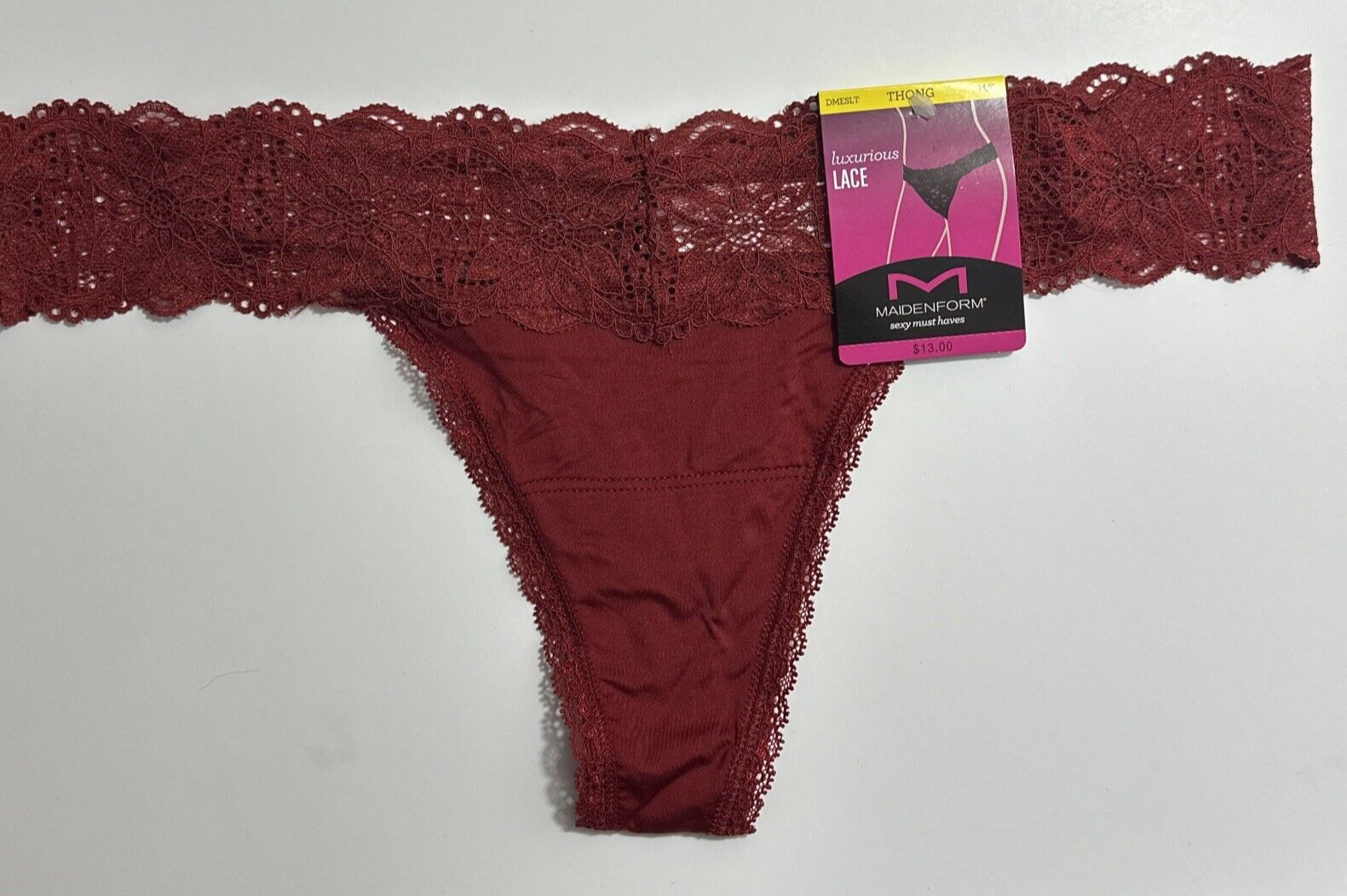 Maidenform Luxurious Lace Thong M/6 RED Lace DMESLT NWT