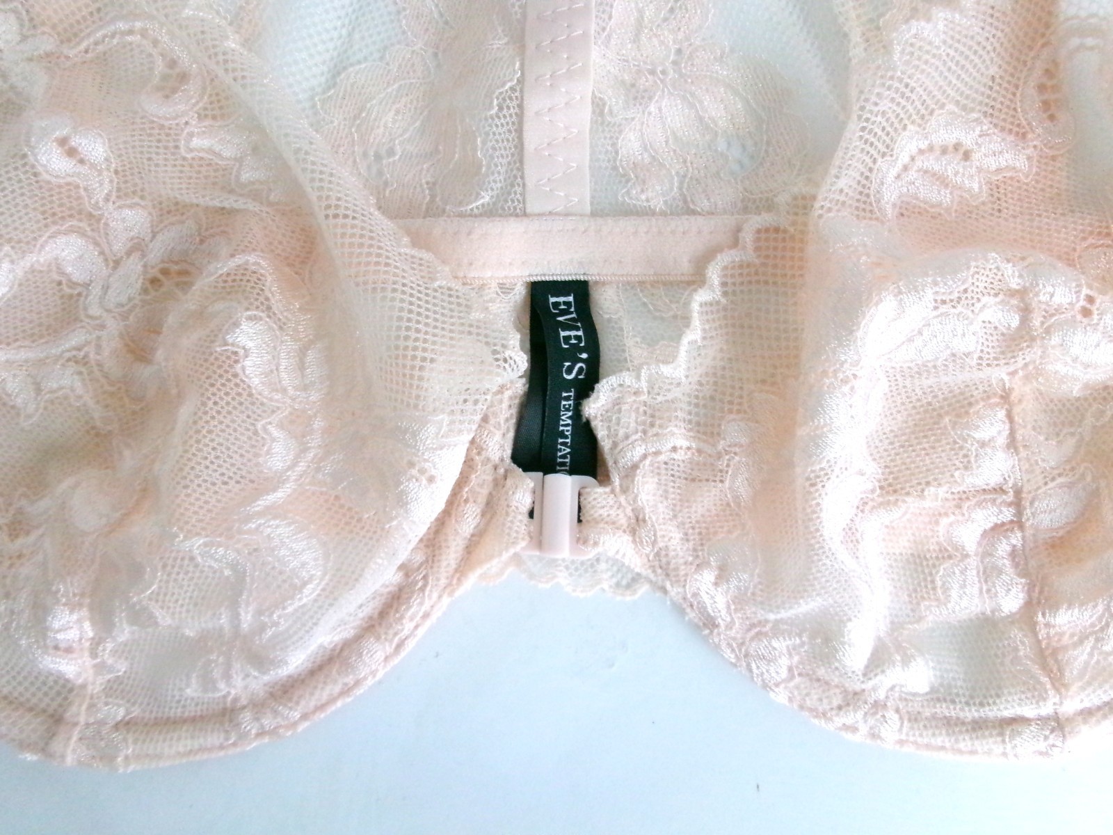 NWOT EVE’S TEMPTATION UNDERWIRE FLORAL LACE BRA/PANTIES 2PC PINK