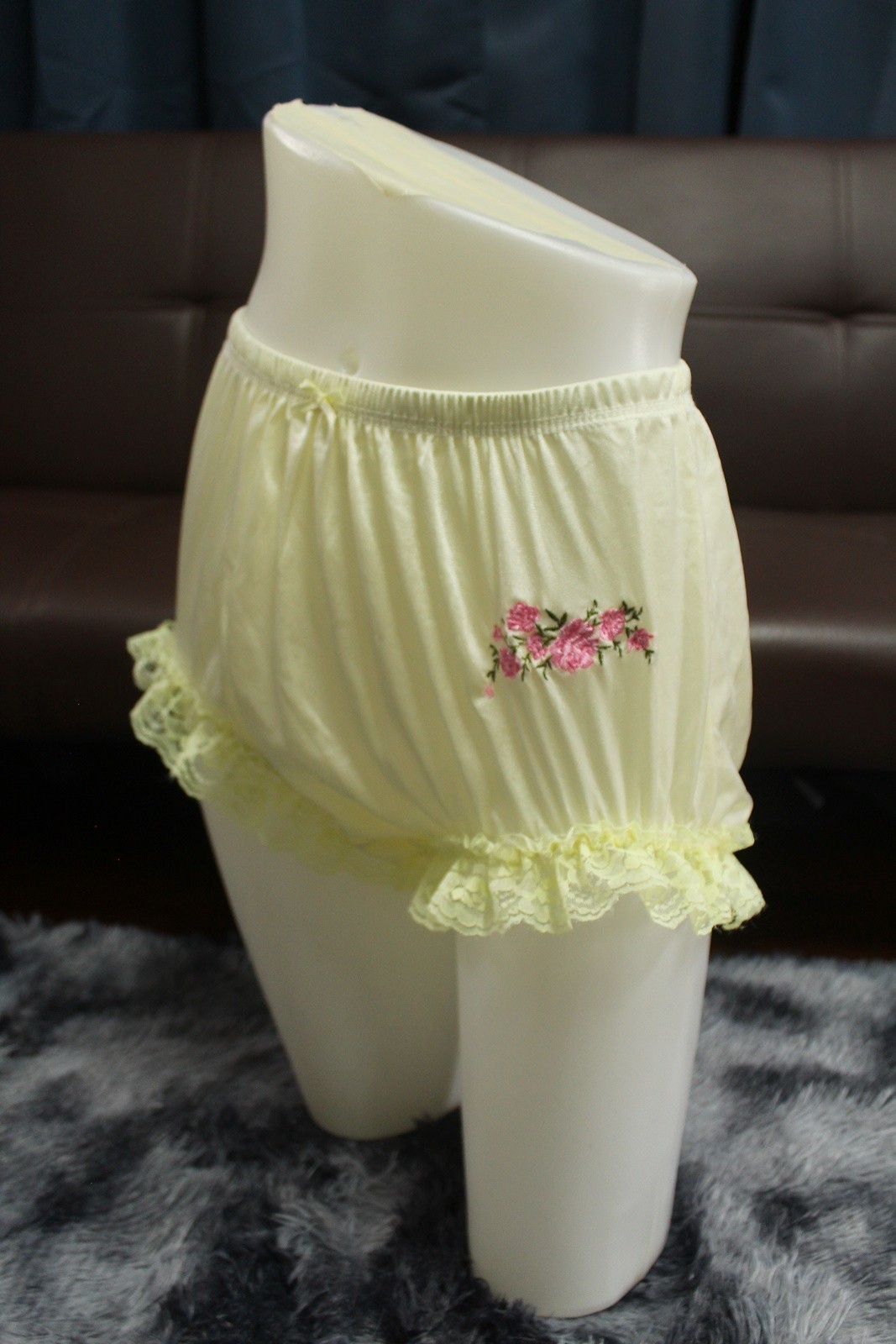 #A227 2XL/ElasticW.24-42″ VintageStyle Yellow Nylon Full Brief + White Half Slip