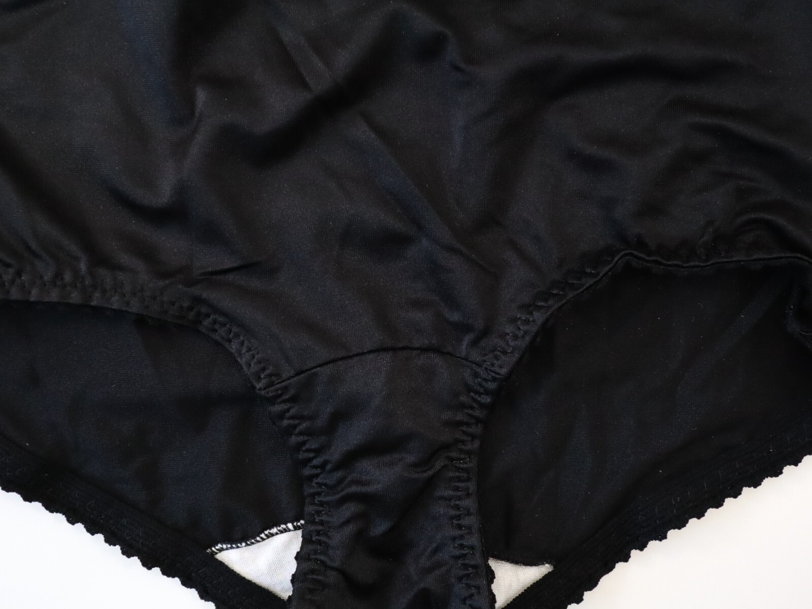 NEW Bali VTG Y2K 90s Silky Control High Cut Brief Panty MEDIUM