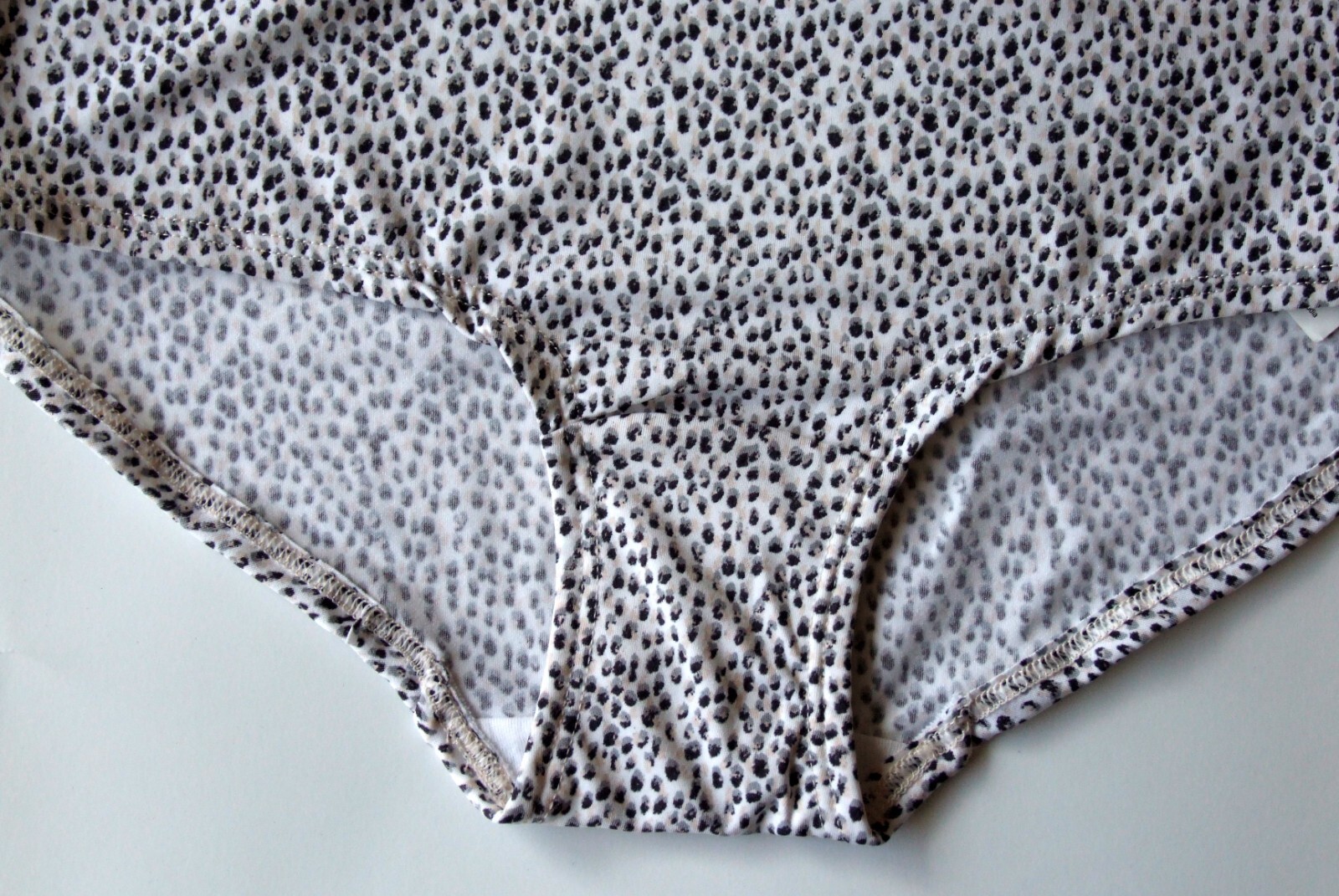 EX Chainstore joblot 5 pairs sze 8 boyshort knickers panties animal print White