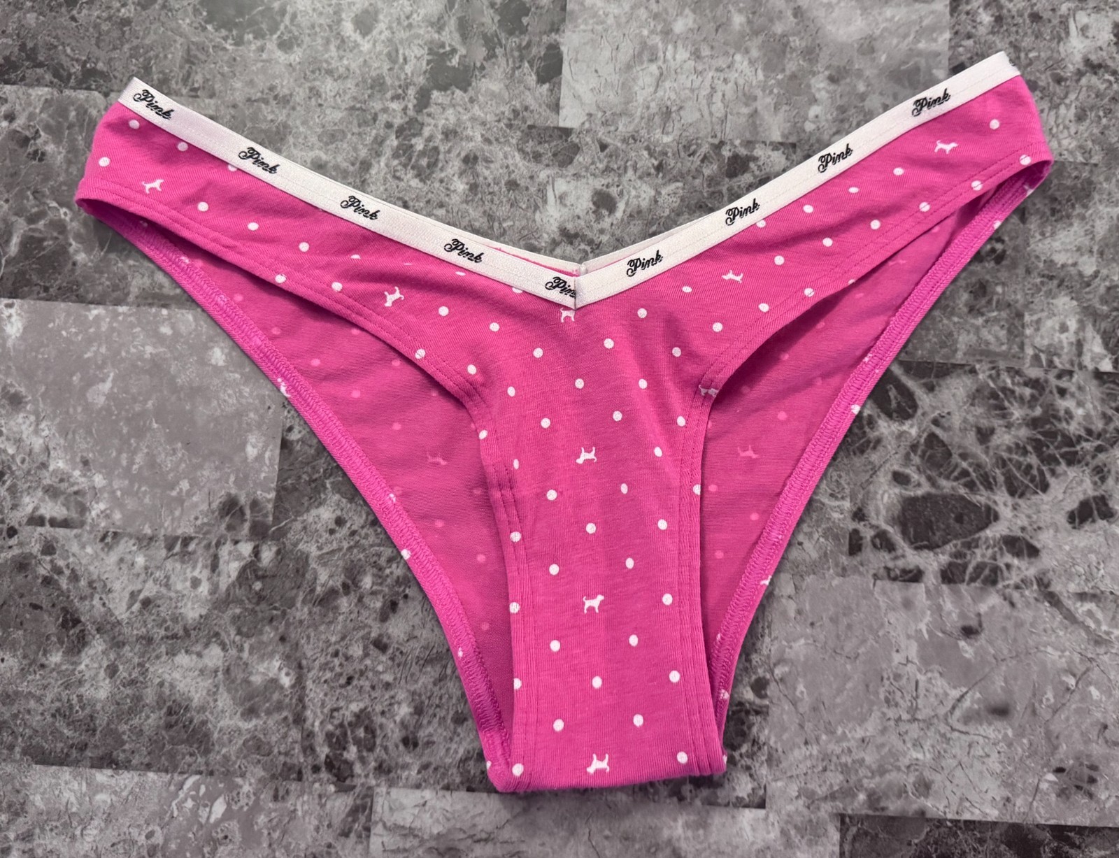 NWT VICTORIA’S SECRET PINK POLKA DOT DOG LOGO BAND V STYLE TANGA CHEEKY PANTIES