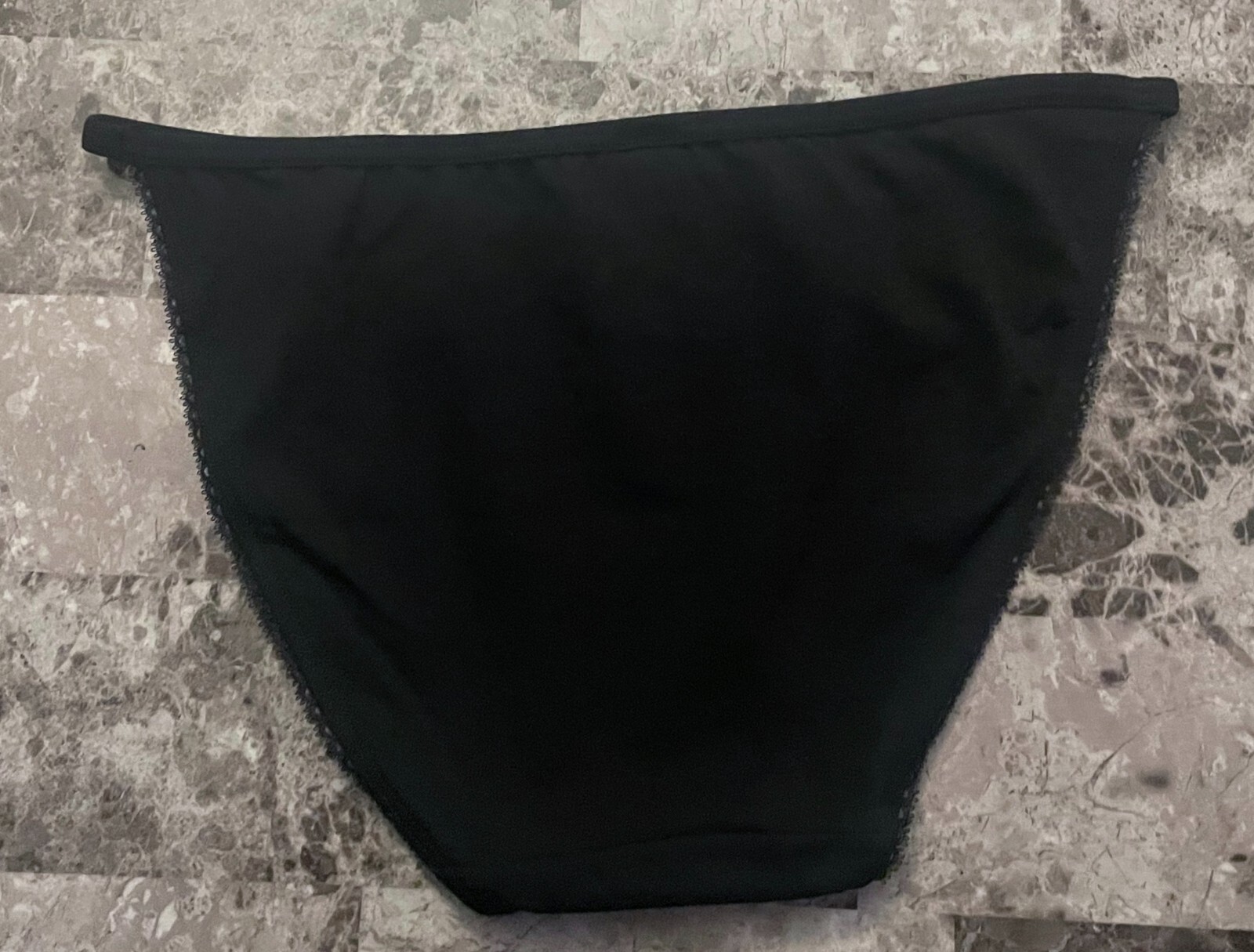 NWT VICTORIA’S SECRET BLACK SILVER RHINESTONE PICOT STRING BIKINI PANTIES