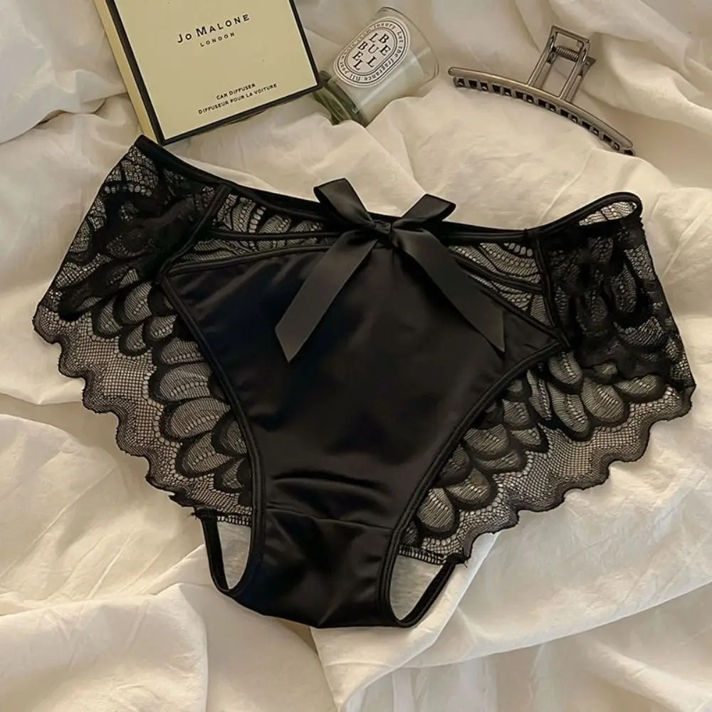 Traceless Women Panties Sexy Ice Silk Breathable Underpants Lace Antibacterial