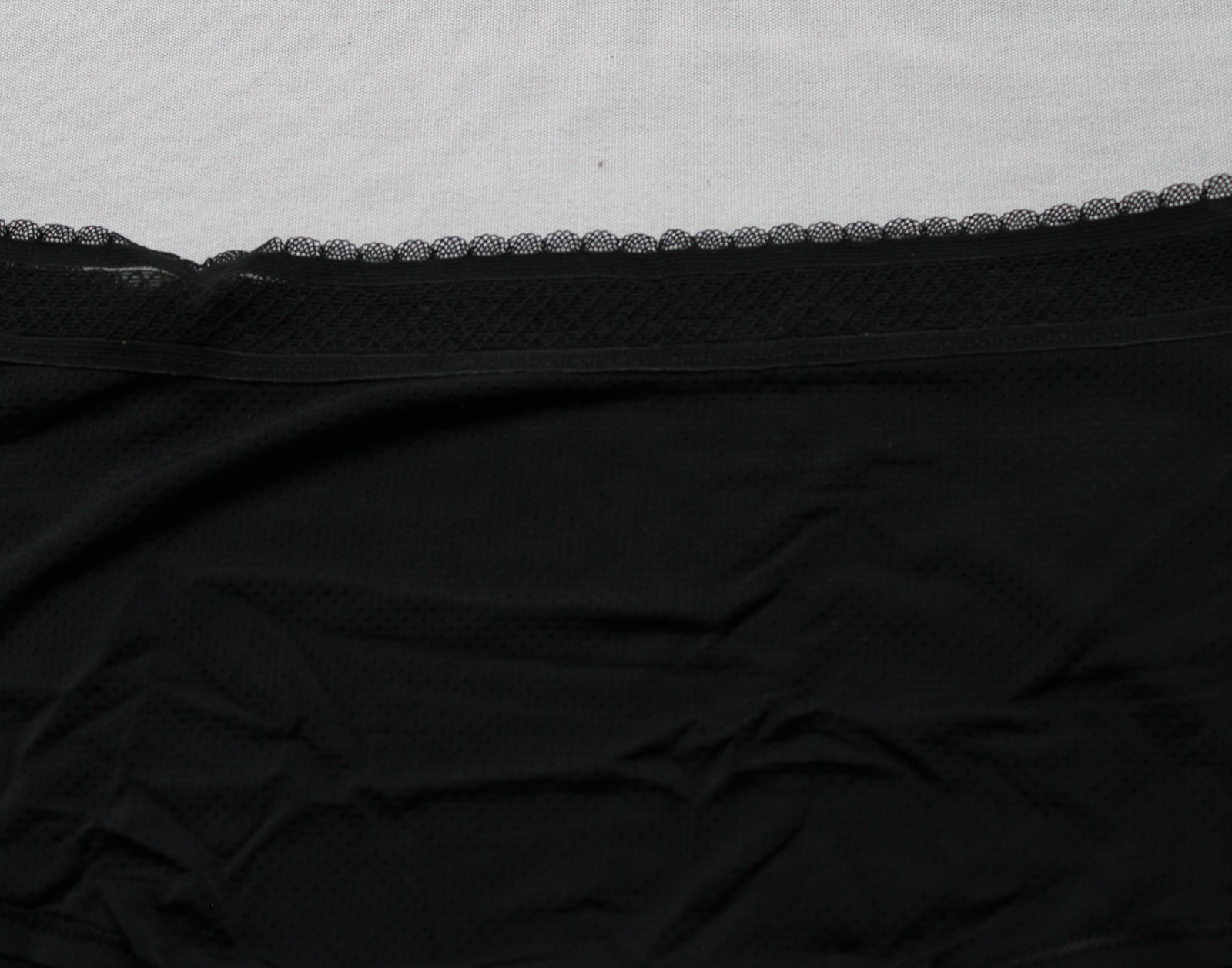 Warner’s Women’s High Waist Lace Detail Microfiber Brief AR8 Black Medium
