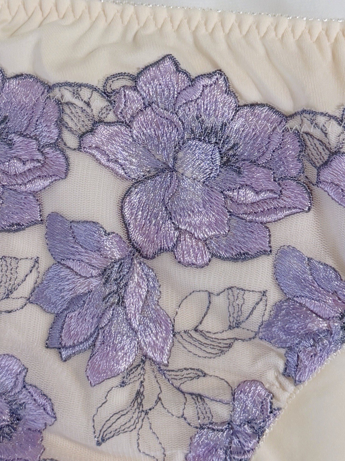 US-M, L/JP-3L Japanese Classic Gorgeous Floral Embroidery Smooth Nylon Panties