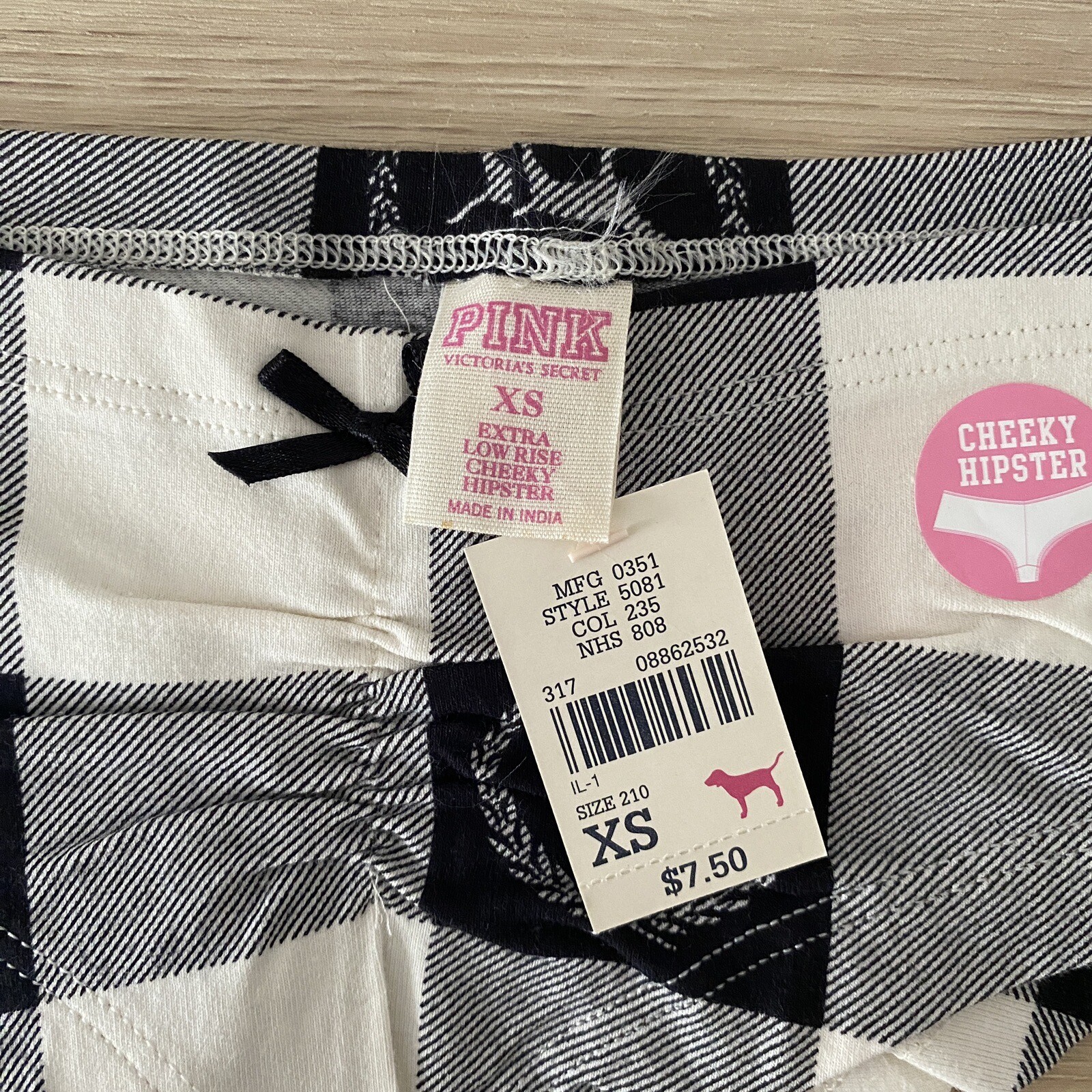 NWT Victoria Secret PINK – Black Grey White Plaid Tree Heart Cheeky Hipster – XS