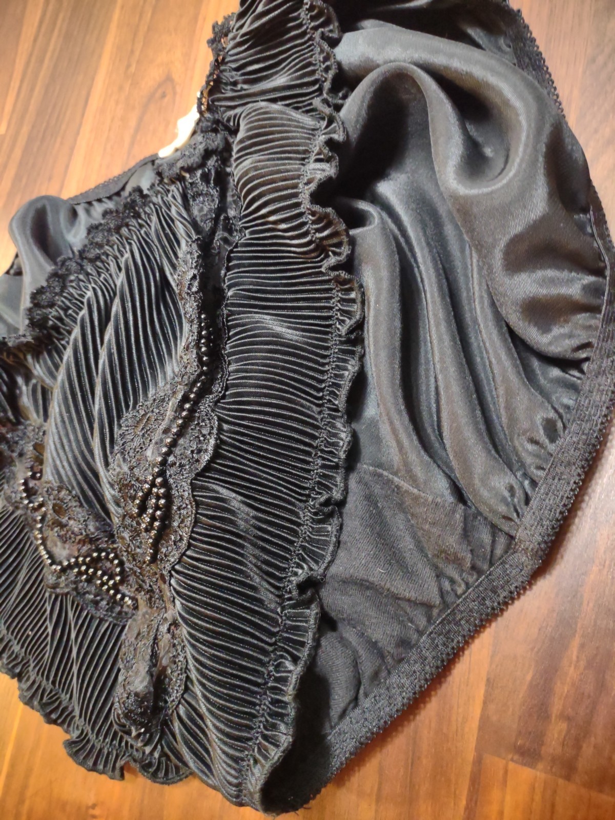 Vtg Victoria’s Secret Silky Black Ruched Beaded Bikini Panty L/7 Gold Label