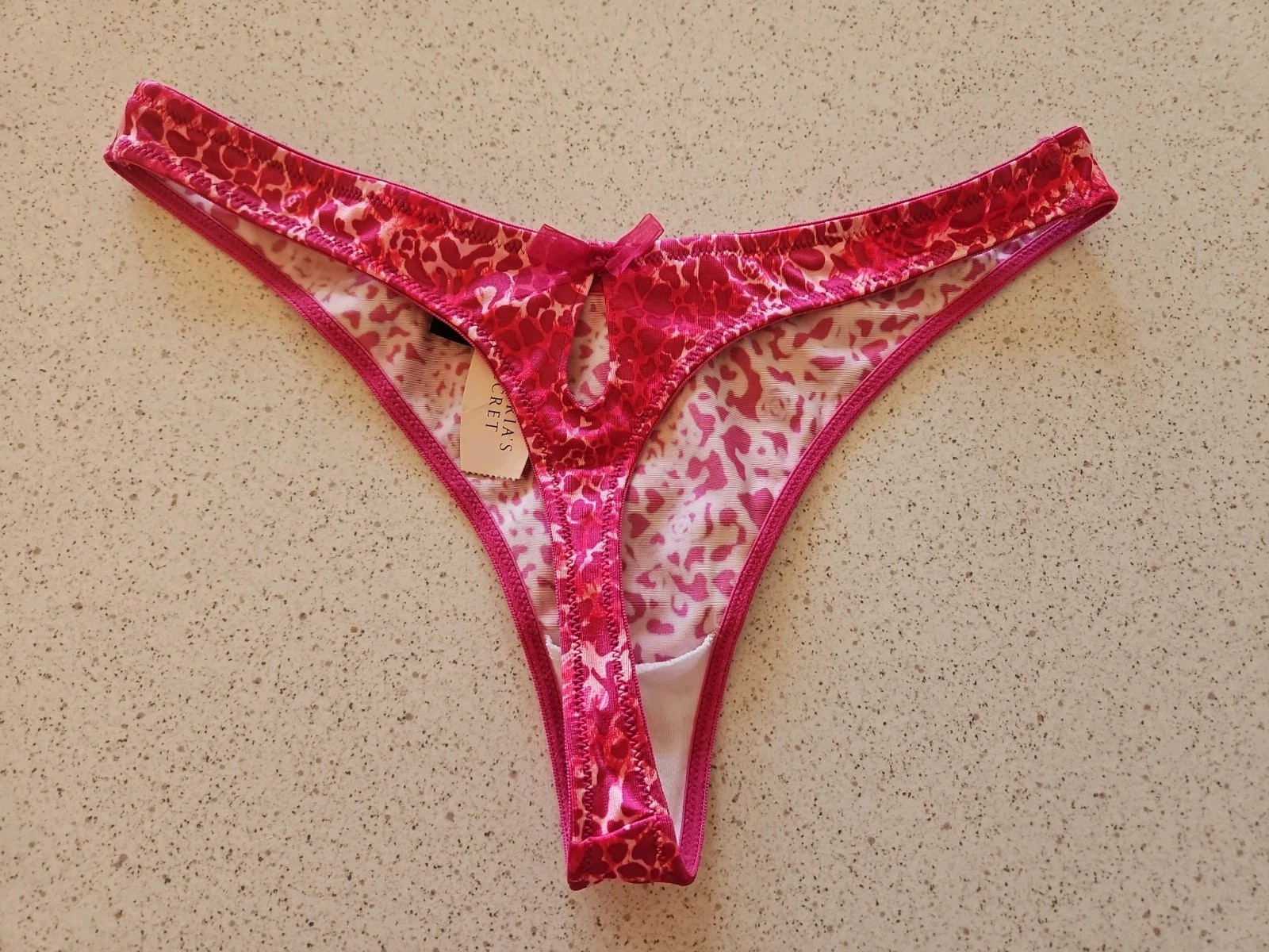 Victoria’s Secret Sexy Little Things Keyhole Low Rise Thong Panty Small Vintage
