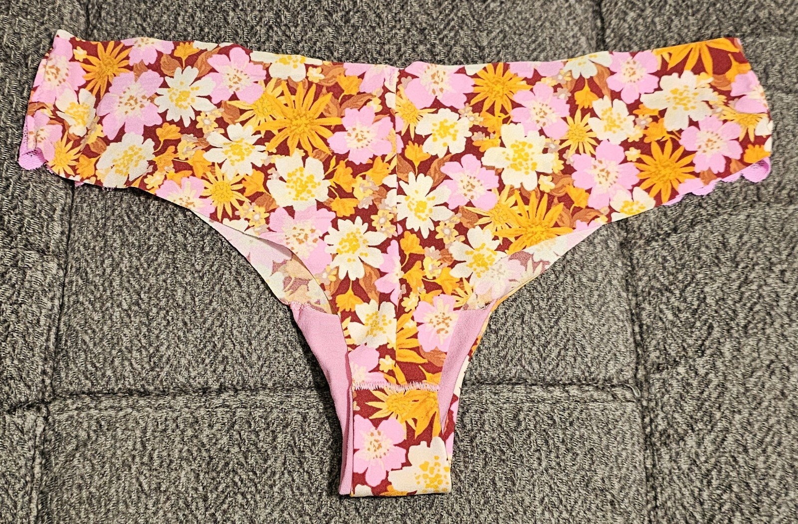 Size Large Thong PINK by Victoria’s Secret Multicolor New With Tags