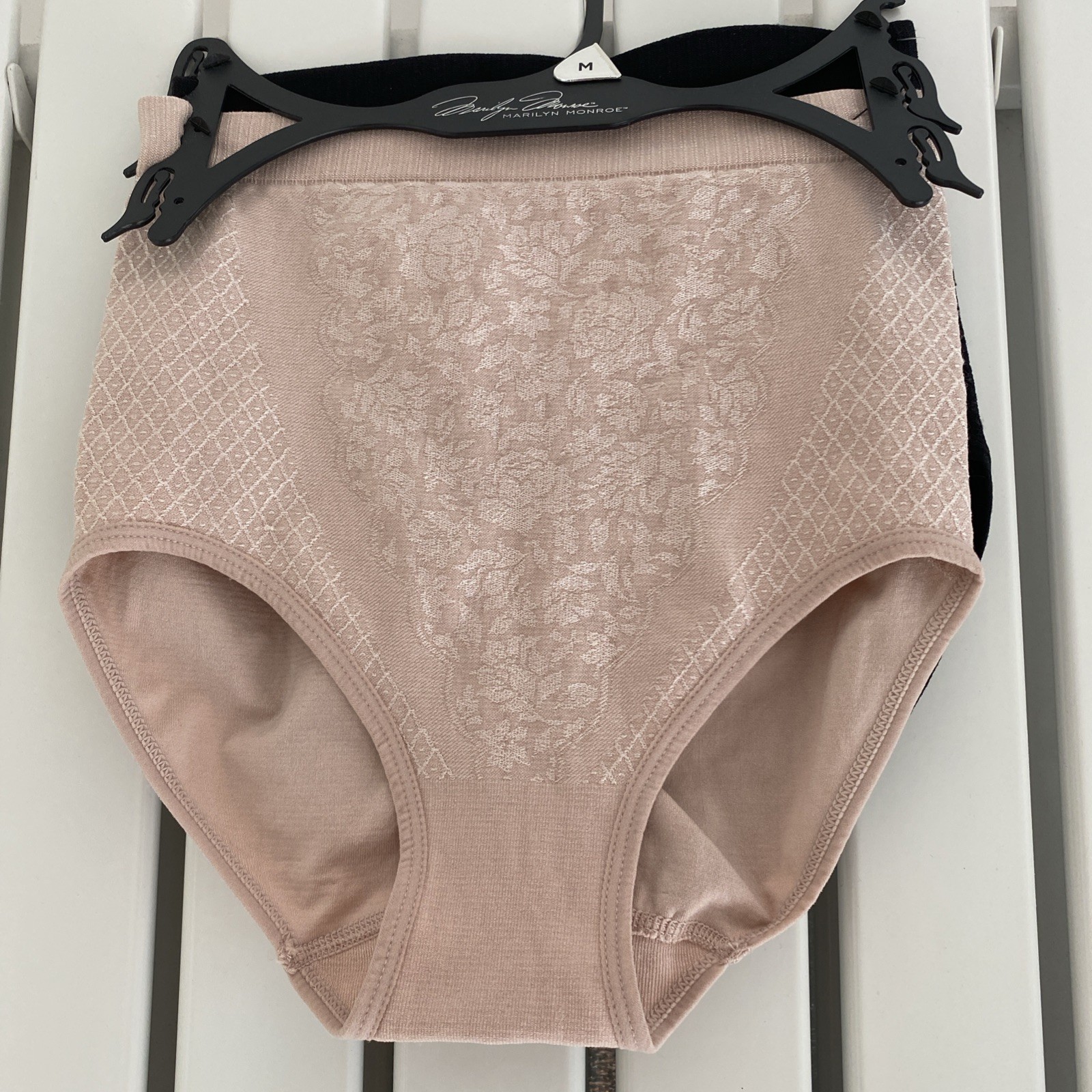 Marilyn Monroe Size M (10/12) High Waisted Tummy Control Comfy Briefs