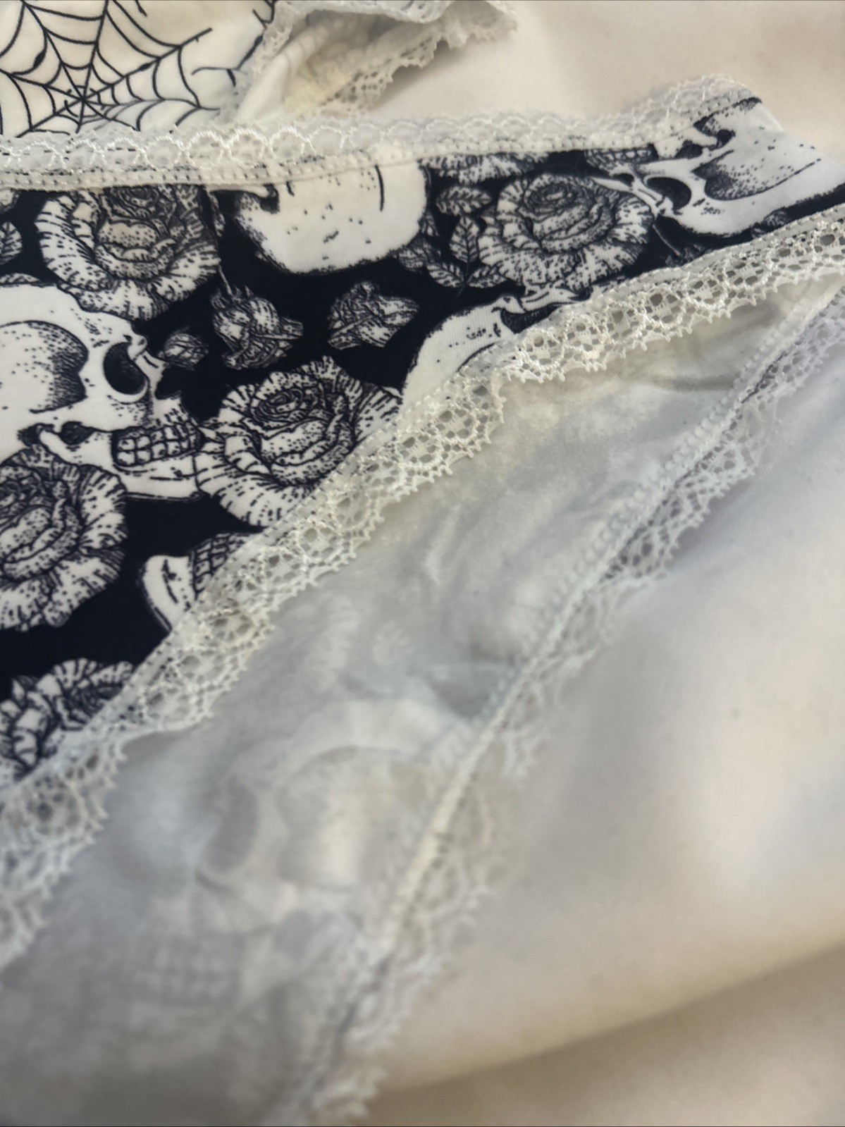 Morvia 3pk lace trim goth Skater Emo panties M Black & White Skull Web Jack New