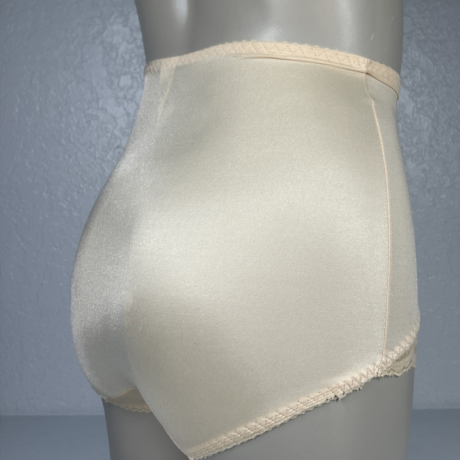 RAGO 919 Panty Brief Light Shaping Size 2X/34 NWT Floral