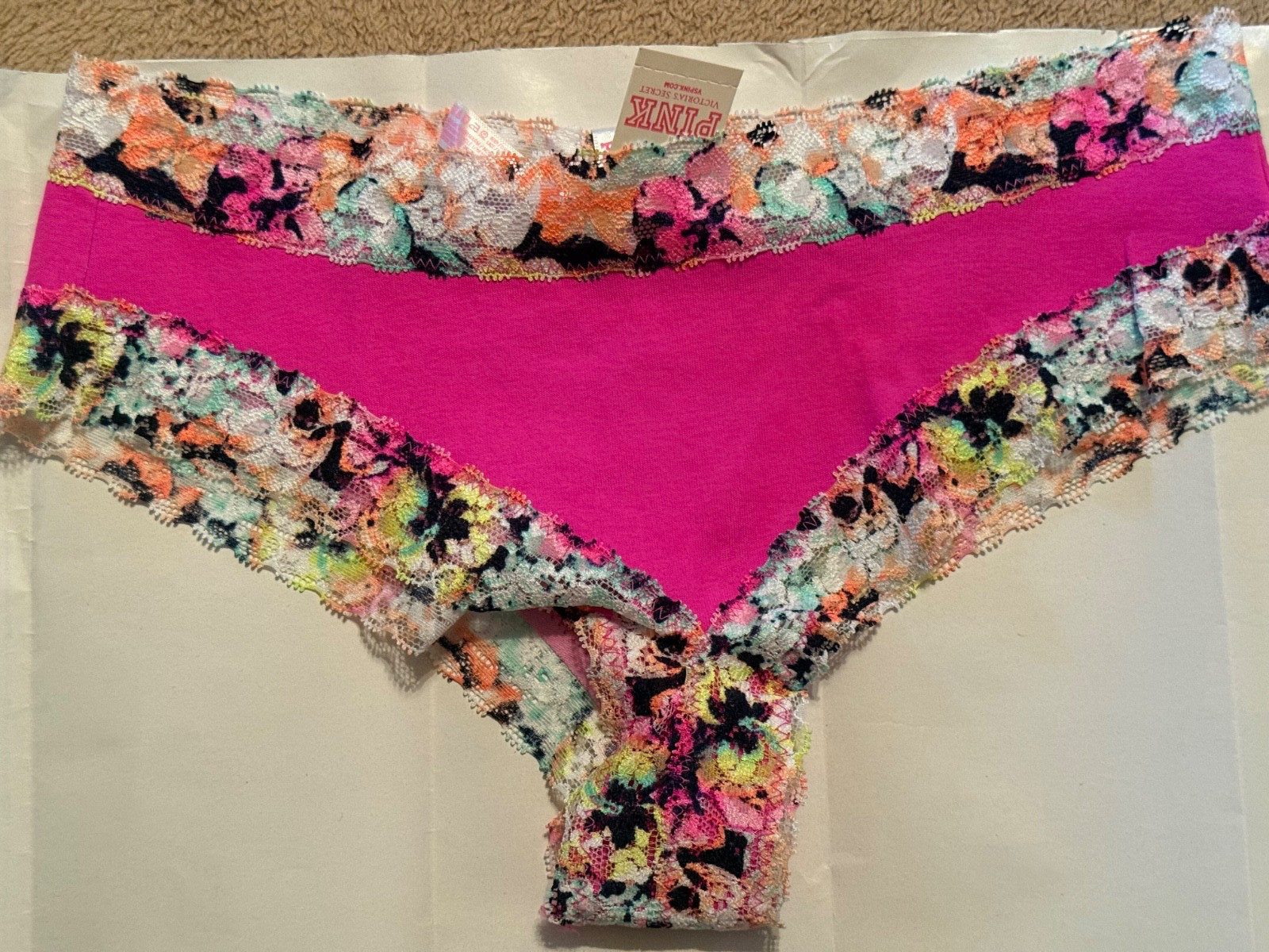 NWT VICTORIA’S SECRET PINK MEDIUM PINK FLORAL LACE RARE MINI CHEEKSTER PANTIES