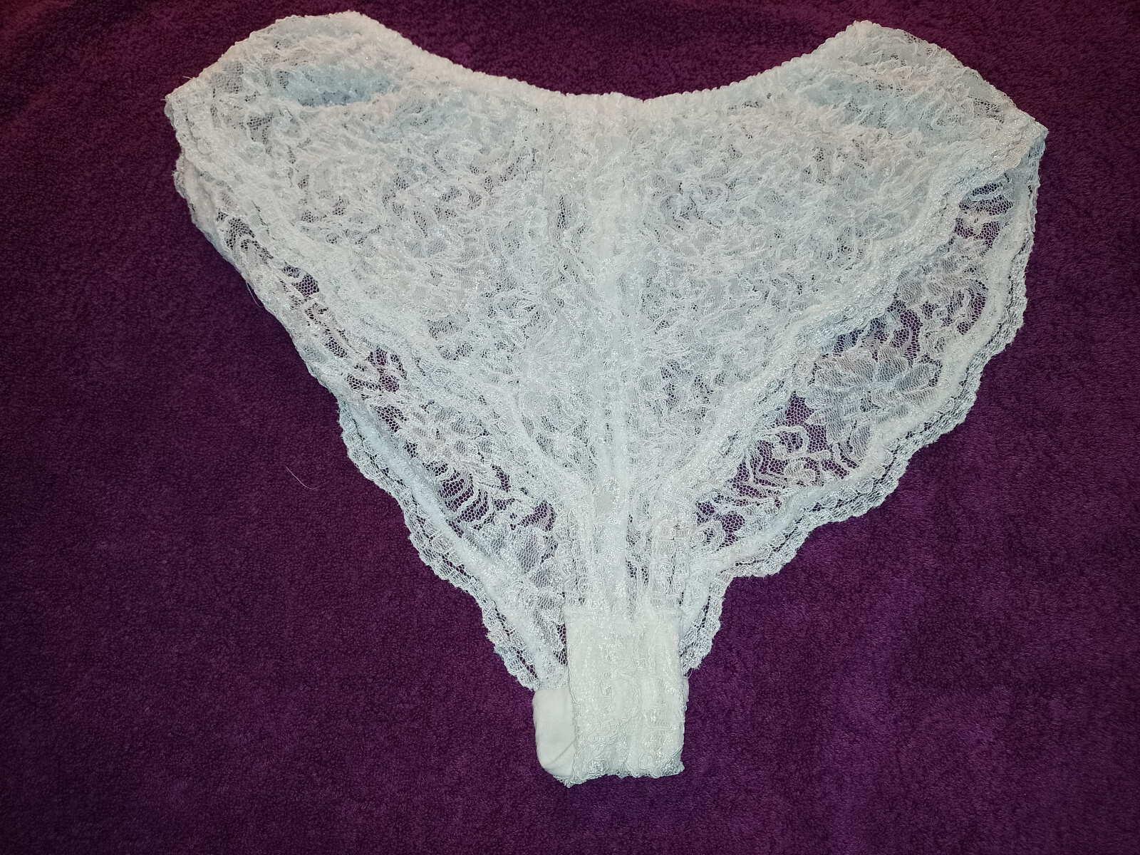 LADIES LACE IVORY BRIEFS – SIZE SEE DESCRIPTION