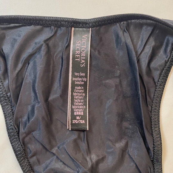 Victoria’s Secret Panties M Black Very Sexy Brazilian Rhinestone Strap Logo New
