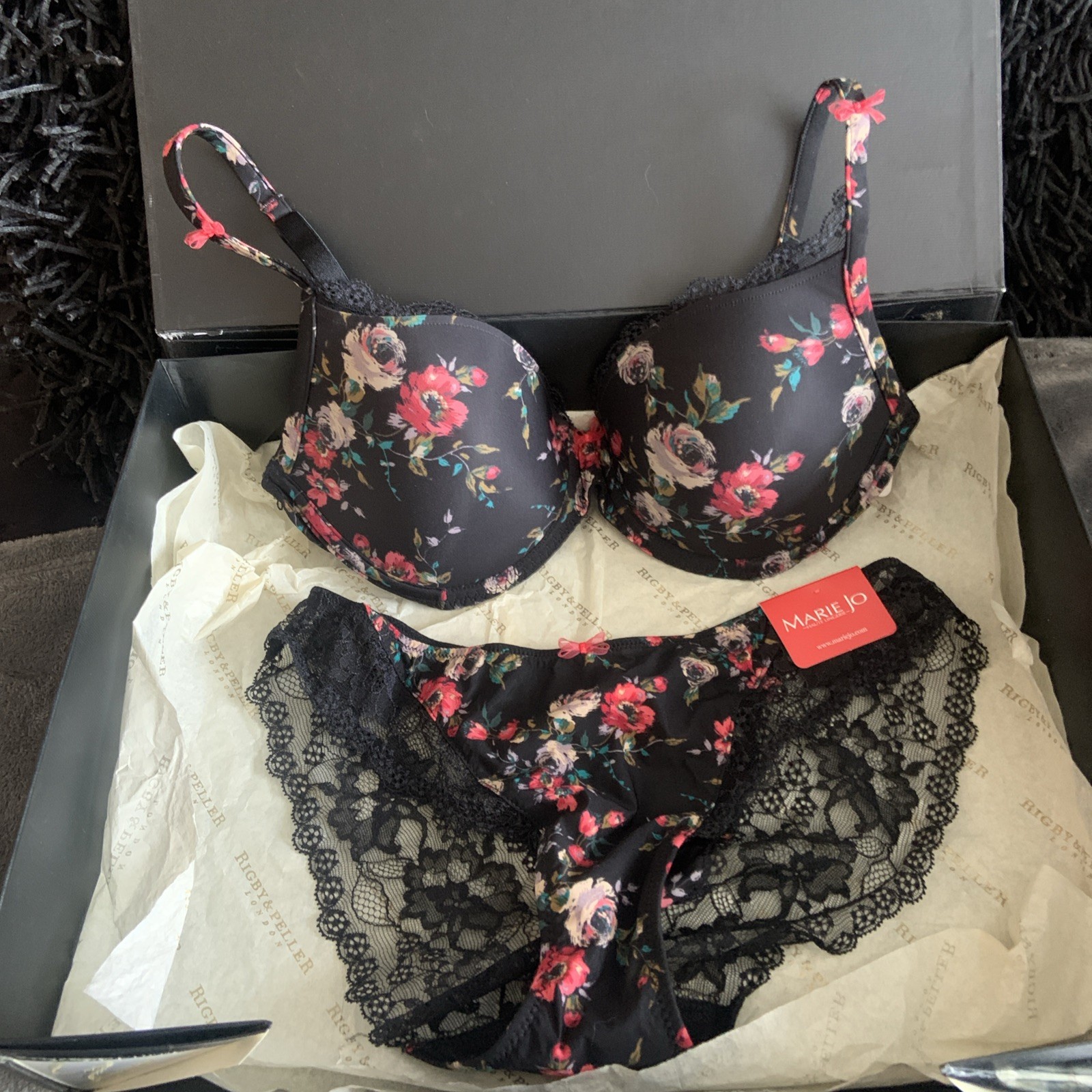 Rigby and Peller exquisite black Lace Lingerie Set Large Bnwt