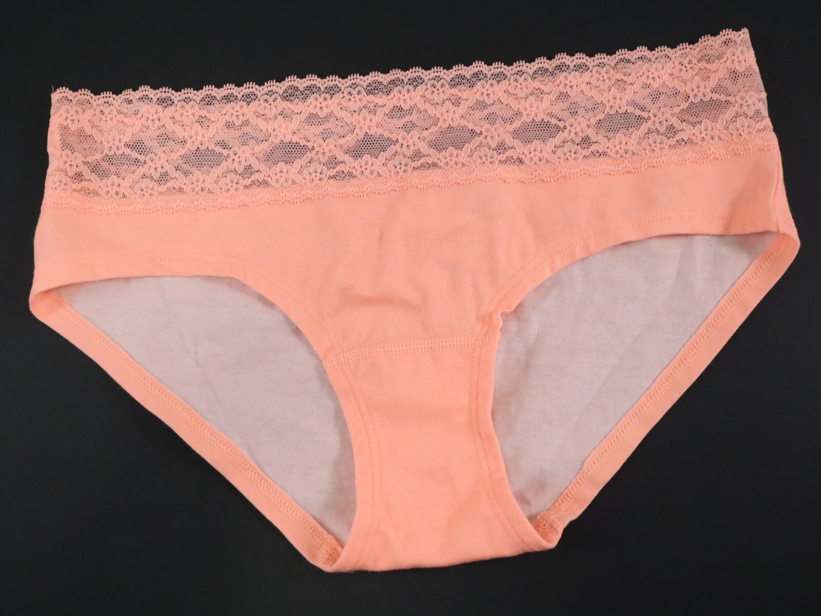 NEW Victoria’s Secret VTG 2015 Low Rise Lace Hiphugger Bikini Panty SMALL