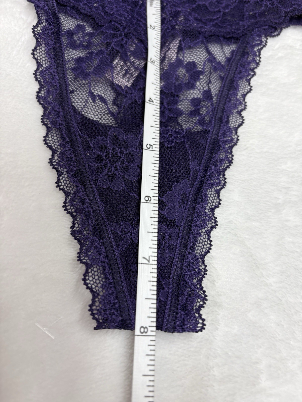 victoria’s secret panties Sequin Posey Lace Thong Panty, Amethyst M NWOT