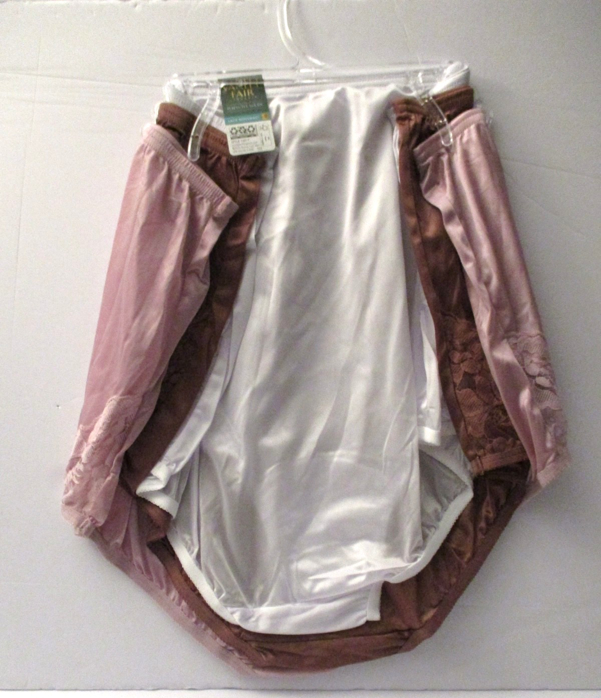 Vanity Fair brief panties 3 pair Perfectly Yours Lace Nouveau size 8/XL