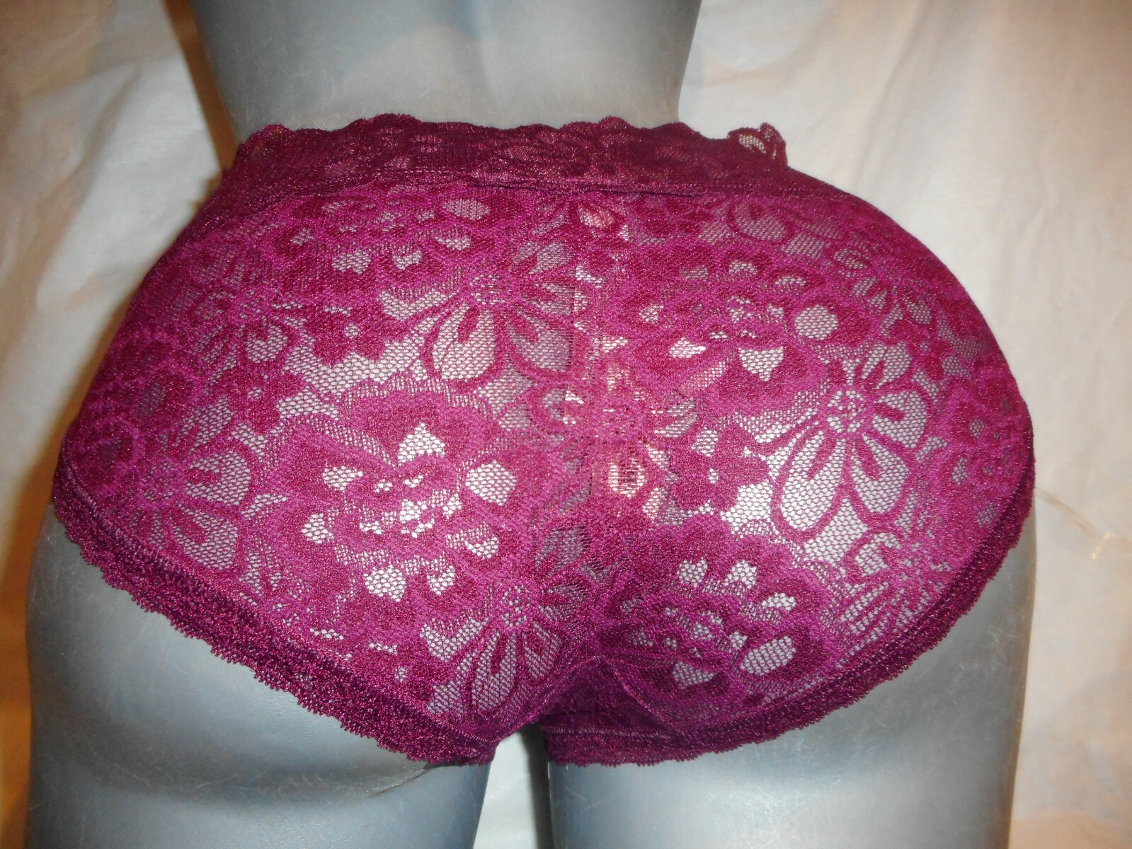 Victoria’s Secret Burgandy Floral HIPHUGGER HIPSTER Panty SMALL/PETITE