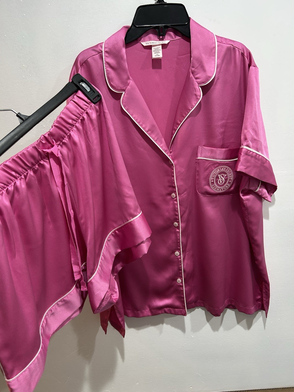 Victoria secret Pj Pink Signed Top And Shorts Size Large