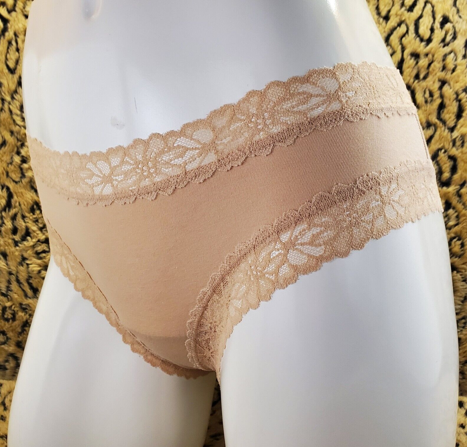 Victoria’s Secret PINK Light Brown Floral Lace Cheekster Tanga Panty M Sexy