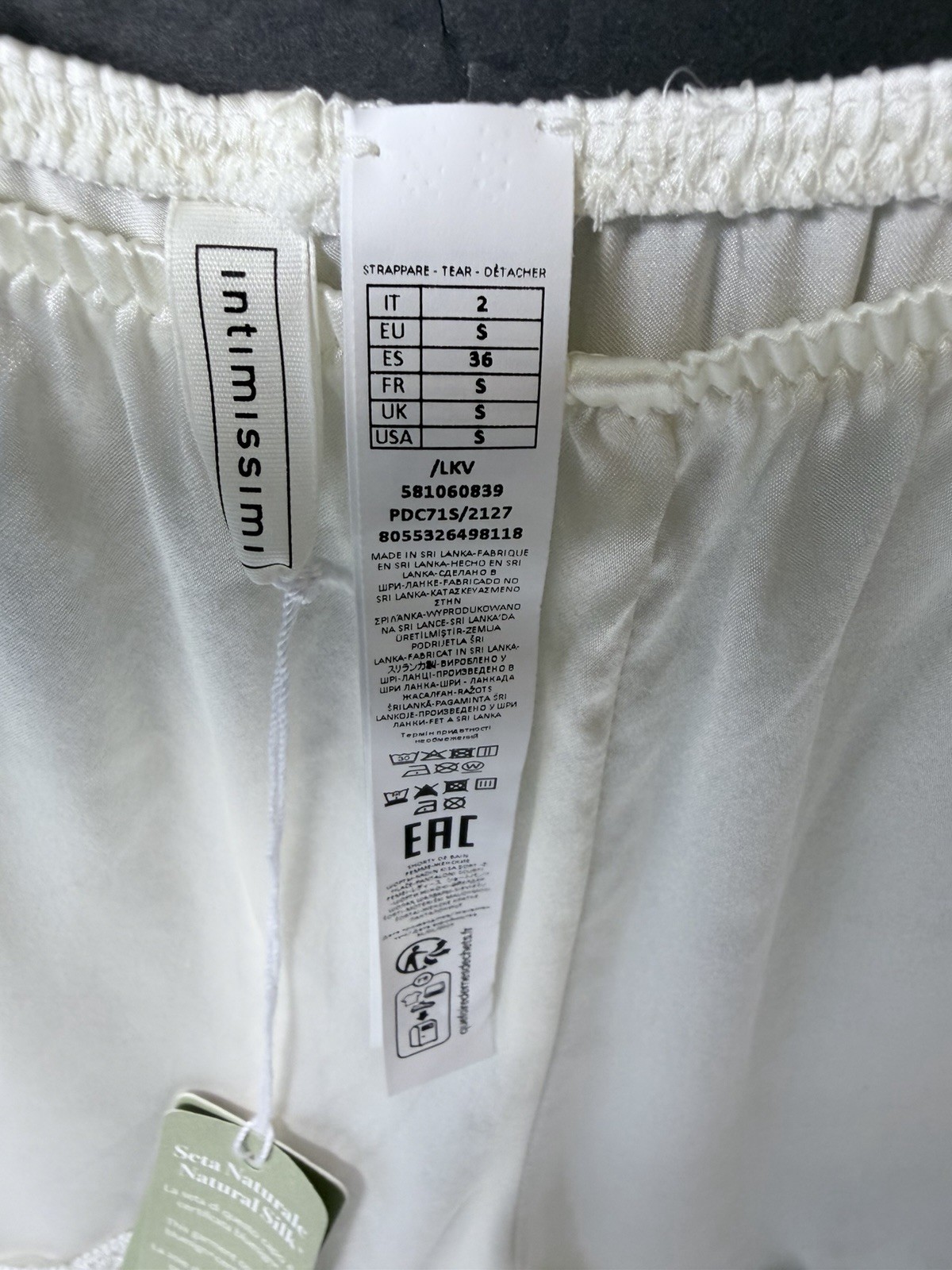 Intimissimi Lace Shorts in ivory and White Stretch Lace Size Small