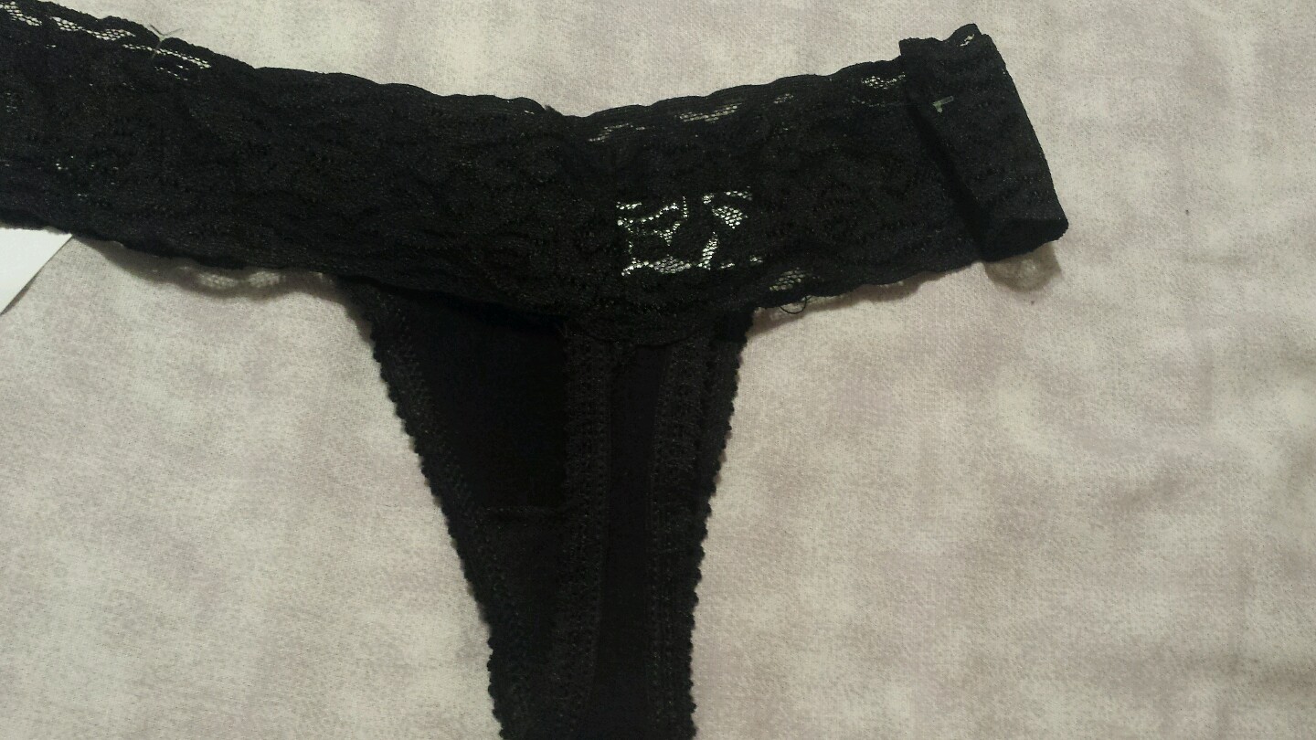 Dollar general black thongs