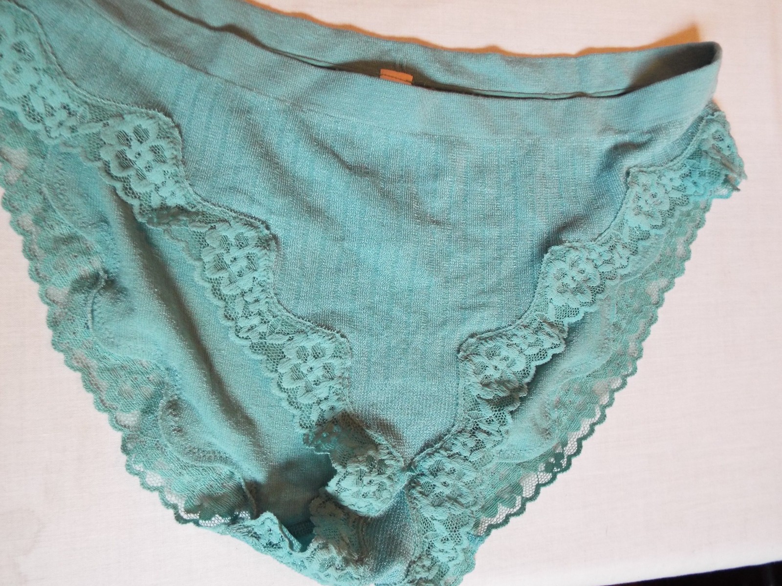 NWT Victoria’s PINK Seamless Rib Lace-Trim Bikini Panty M Dusty Turquoise